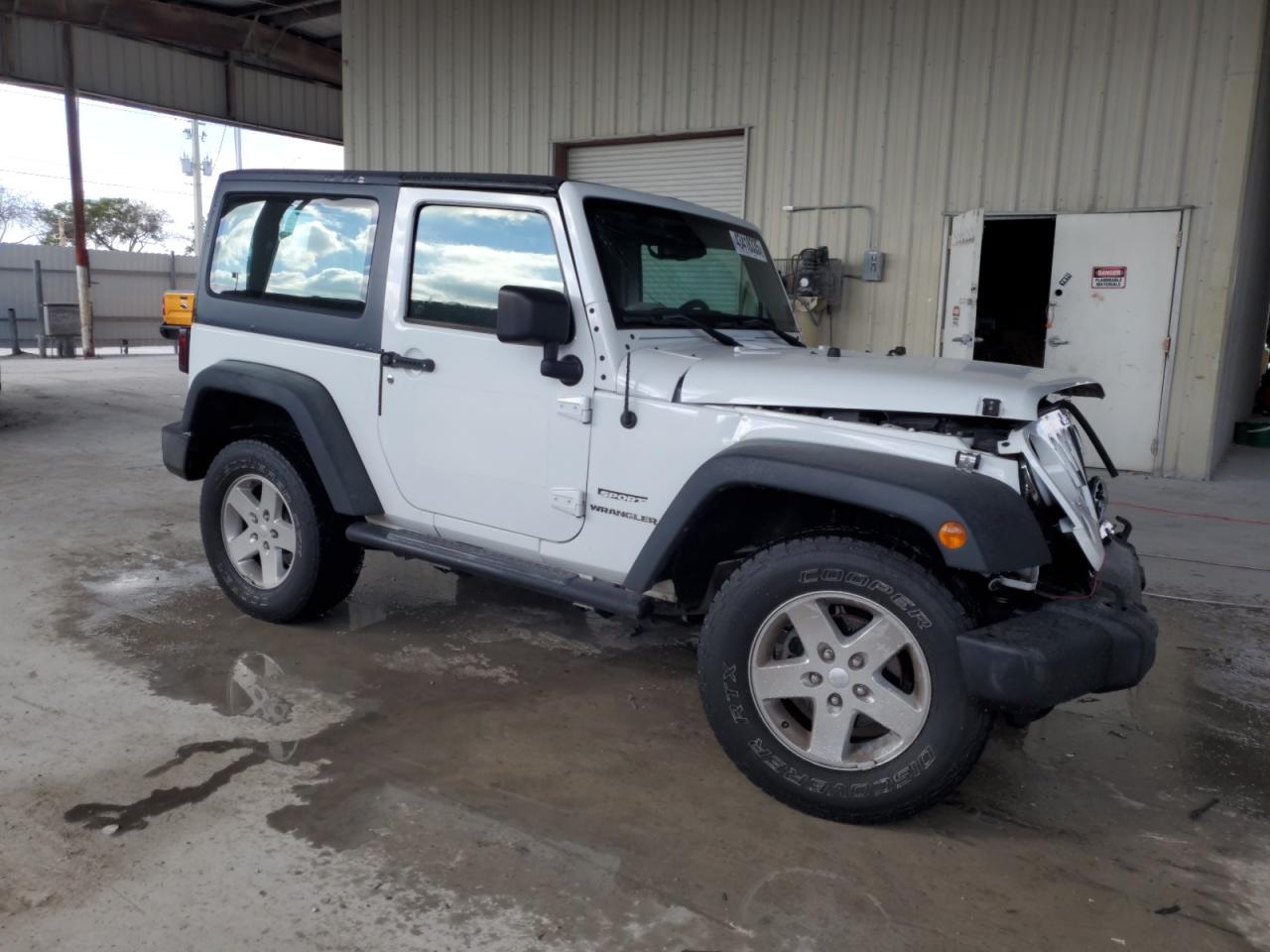 2014 Jeep Wrangler - Image 4