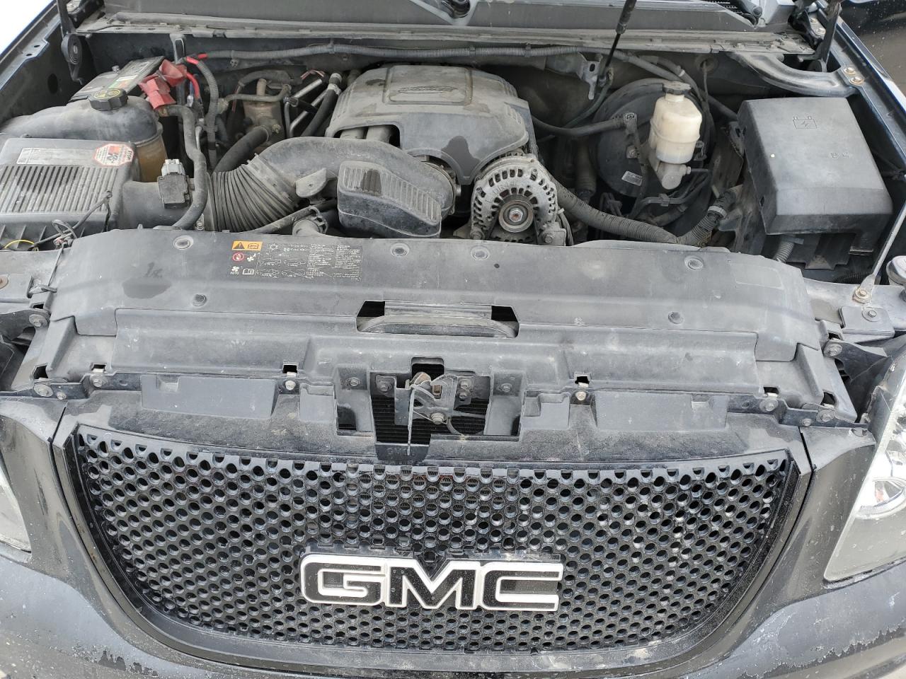 2012 GMC Yukon - Image 12