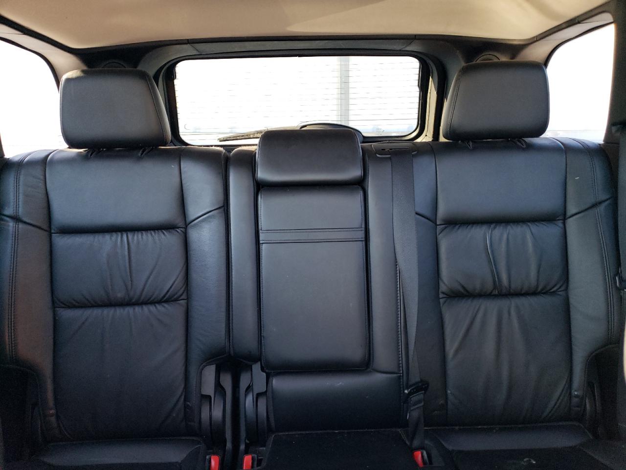 2012 Jeep Grand Cherokee - Image 10
