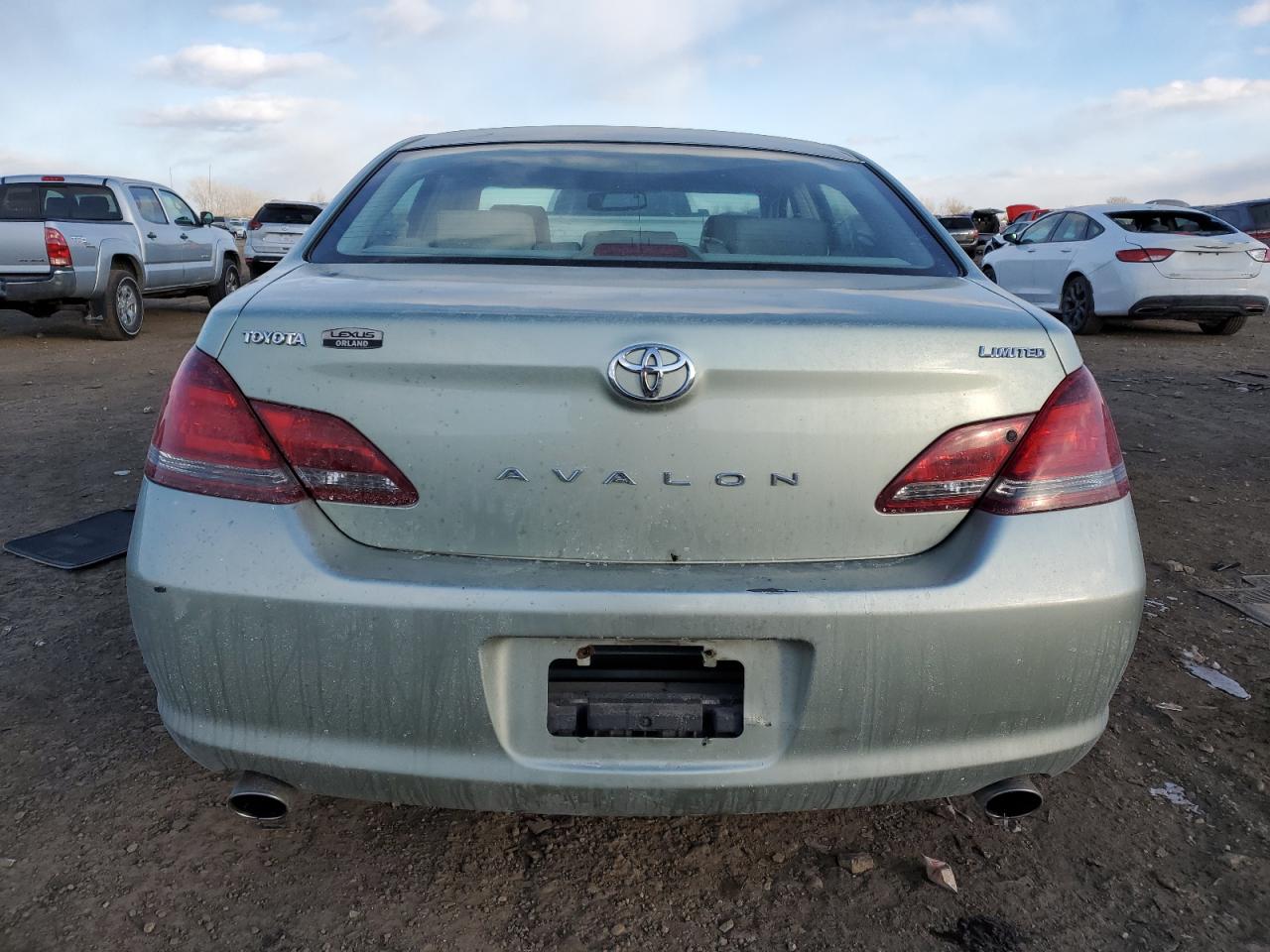 2008 Toyota Avalon - Image 6