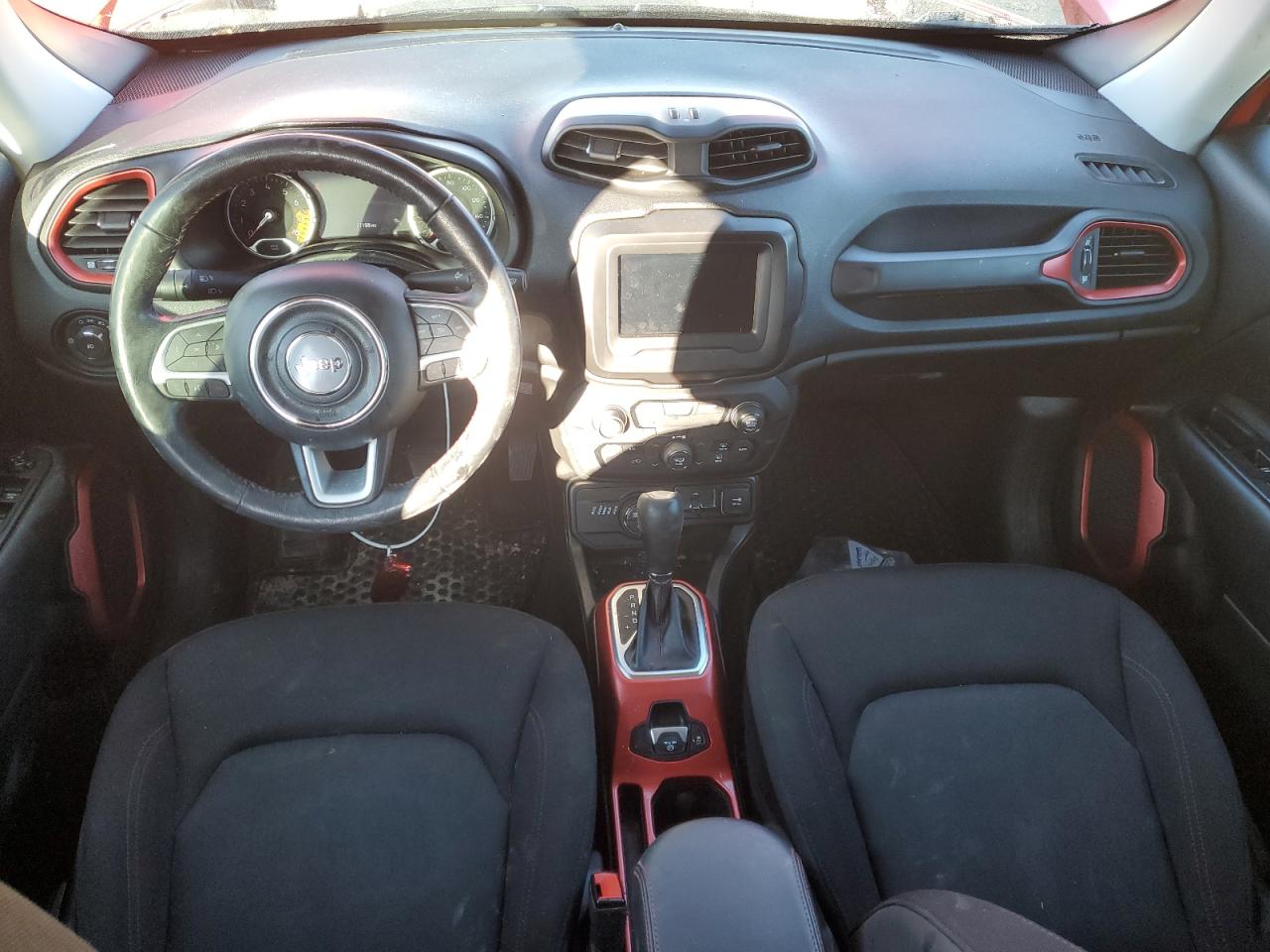 2018 Jeep Renegade - Image 8