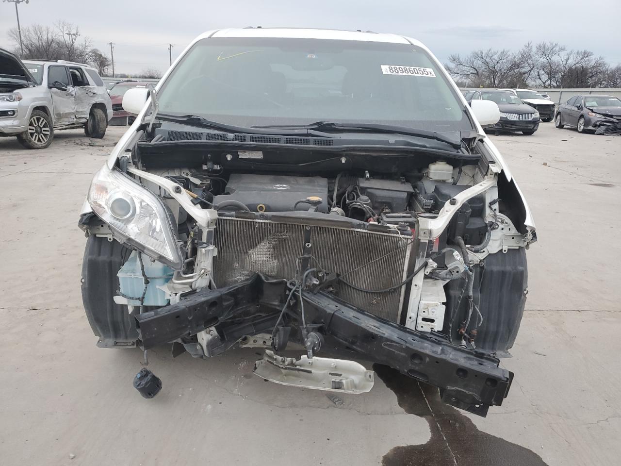 2015 Toyota Sienna - Image 5