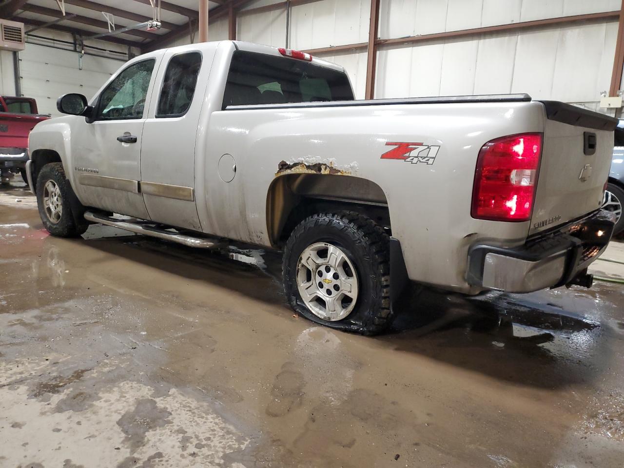 2008 Chevrolet Silverado - Image 2