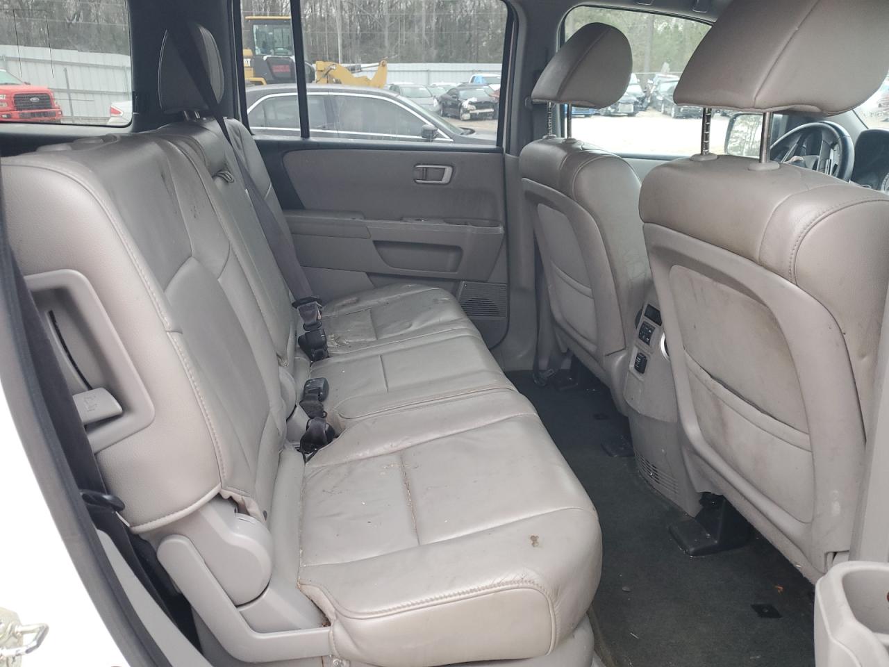 2015 Honda Pilot - Image 11
