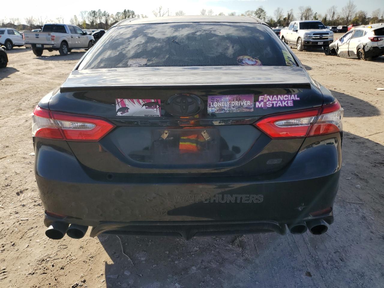 2018 Toyota Camry - Image 6