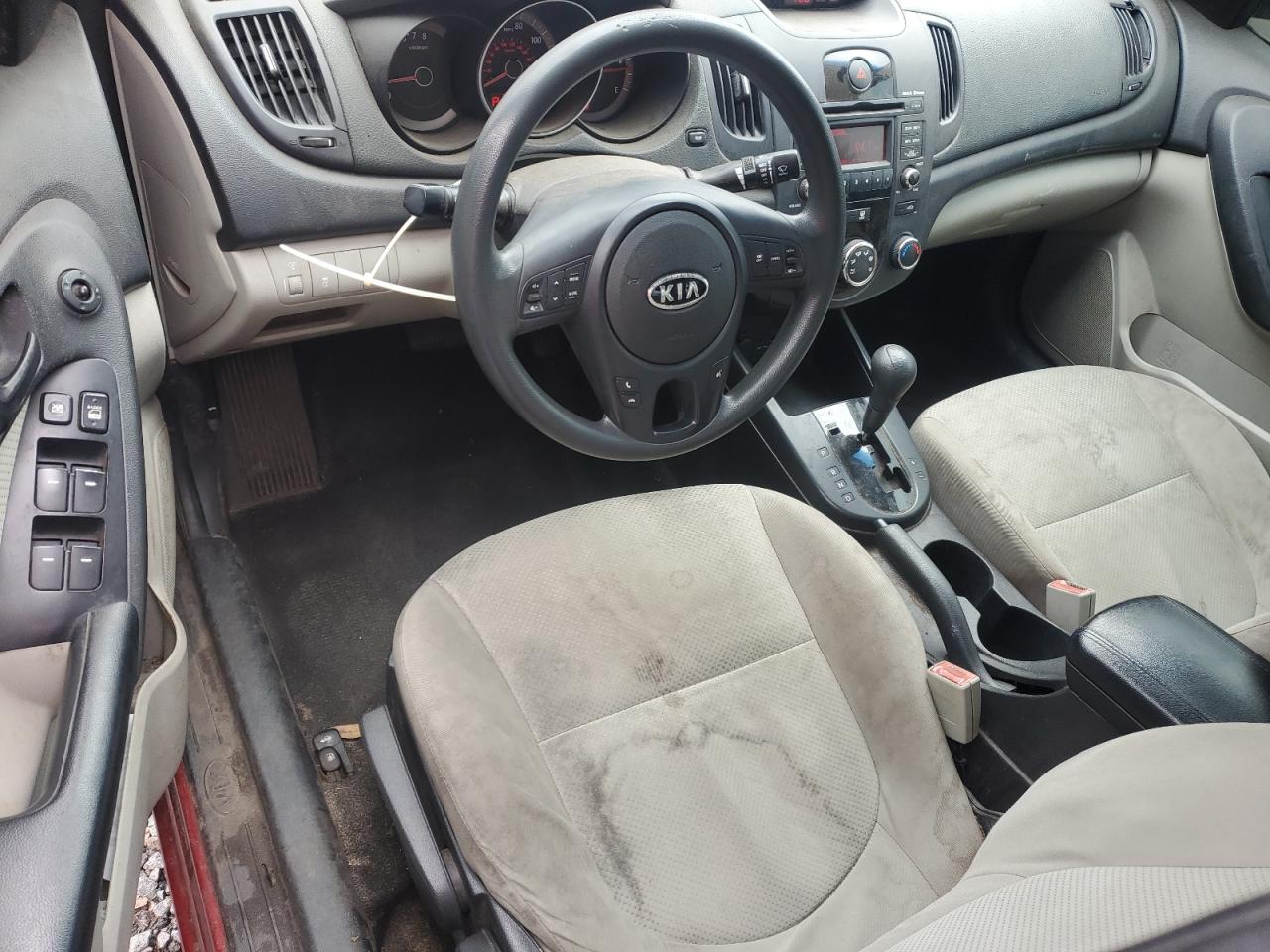 2010 Kia Forte - Image 8