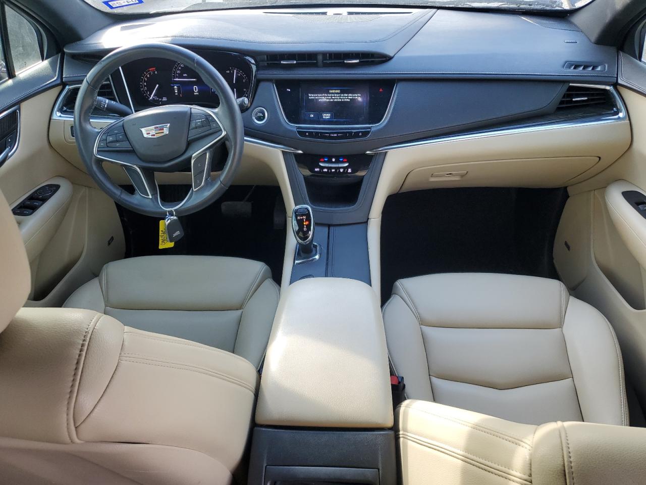 2017 Cadillac XT5 - Image 8