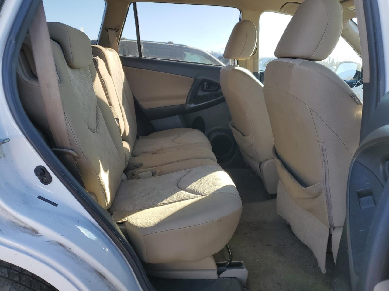 2010 Toyota RAV 4 - Image 10