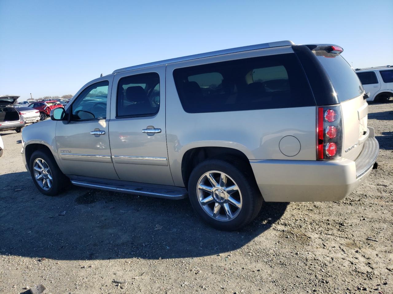 VIN 1GKS2MEF2DR244780 2013 GMC YUKON no.2