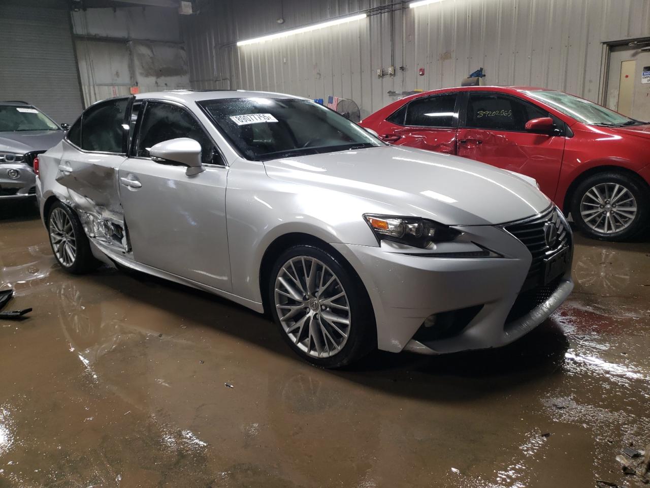 2015 Lexus IS - Image 4