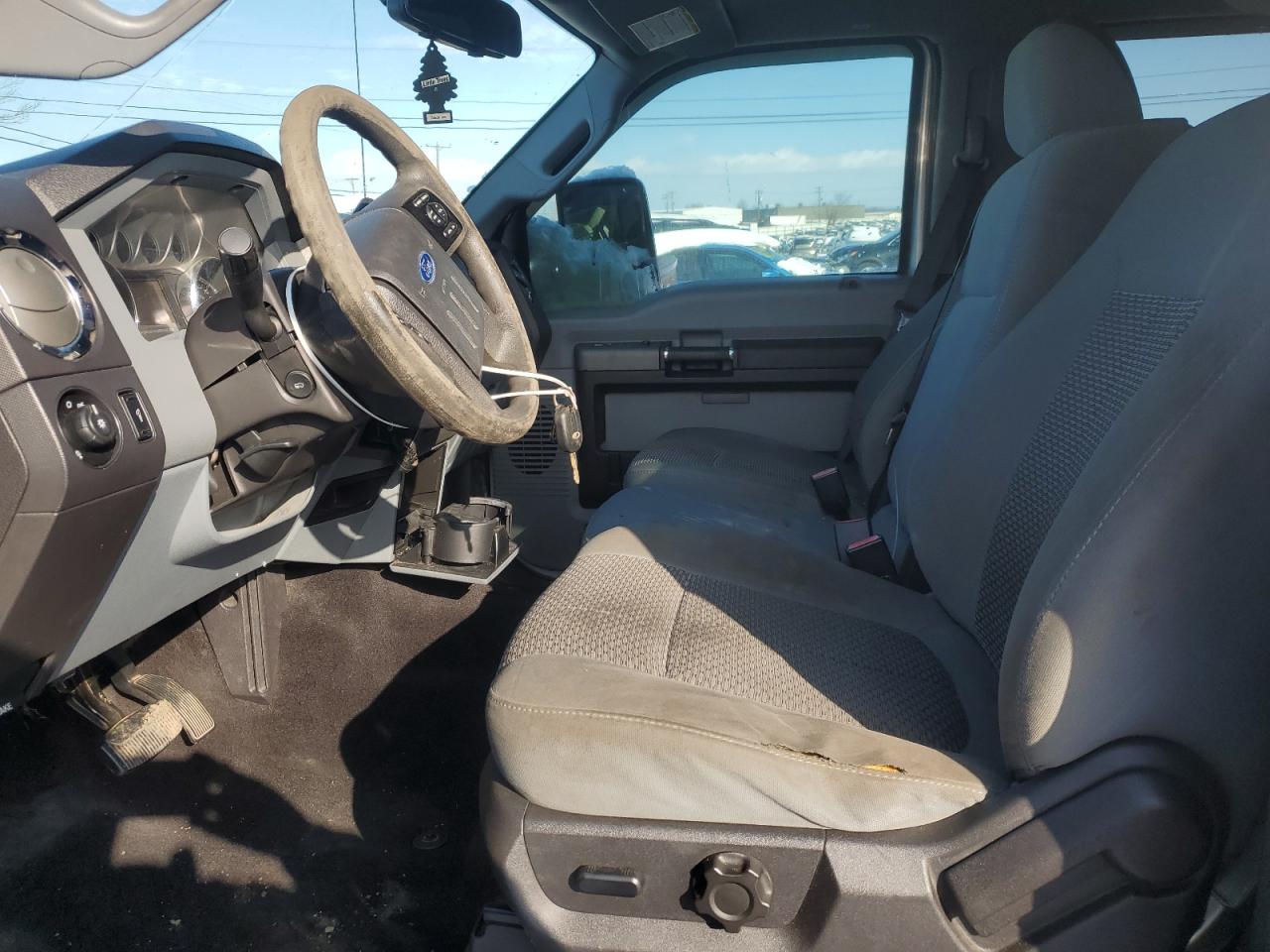 2011 Ford F250 - Image 7