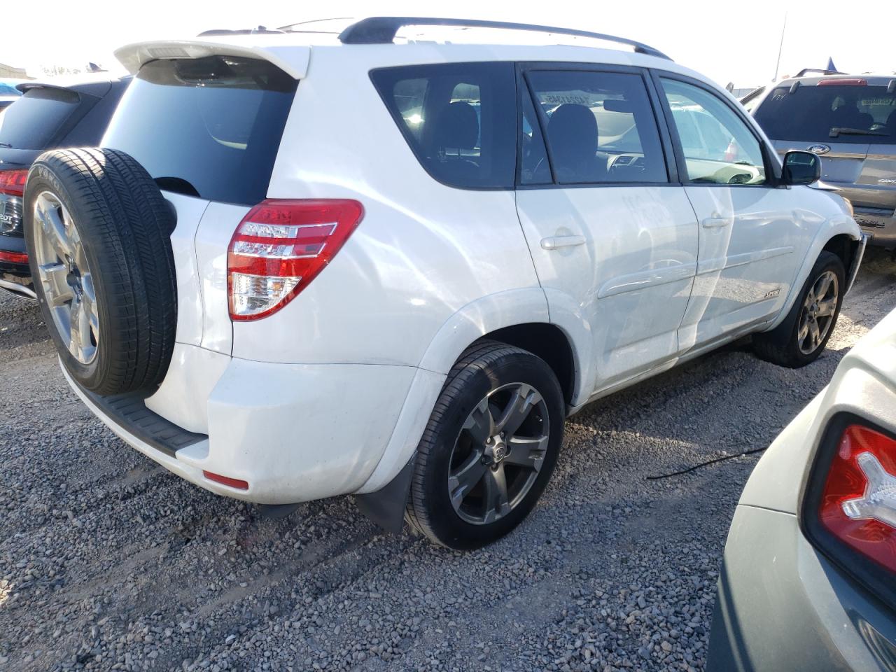 2009 Toyota RAV 4 - Image 3
