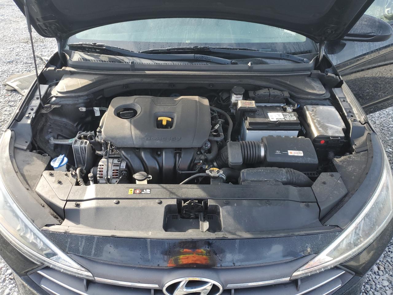 2019 Hyundai Elantra - Image 11