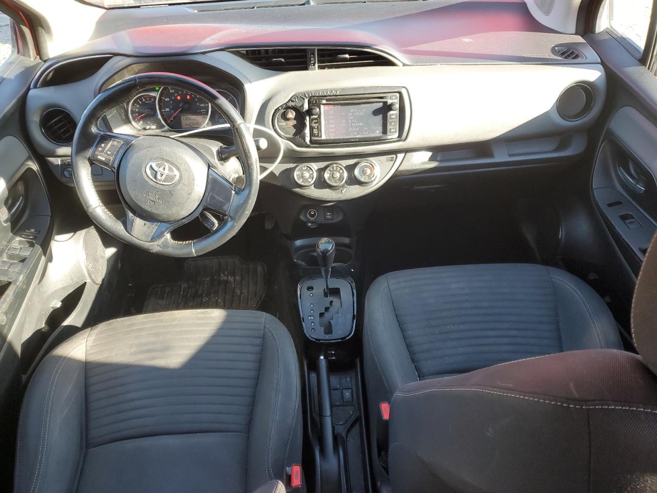 2015 Toyota Yaris - Image 8