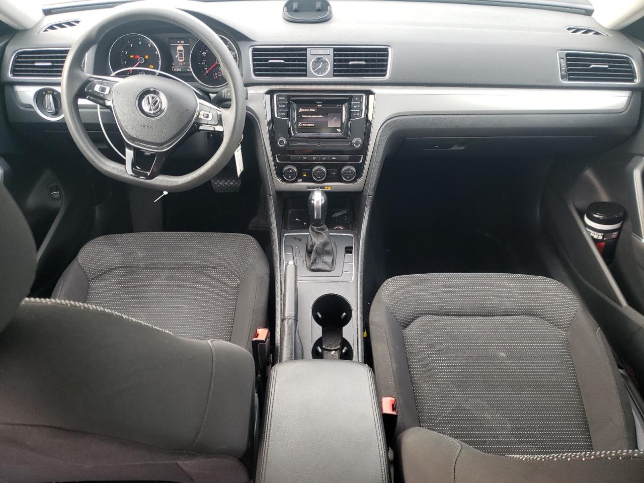 2016 Volkswagen Passat - Image 8