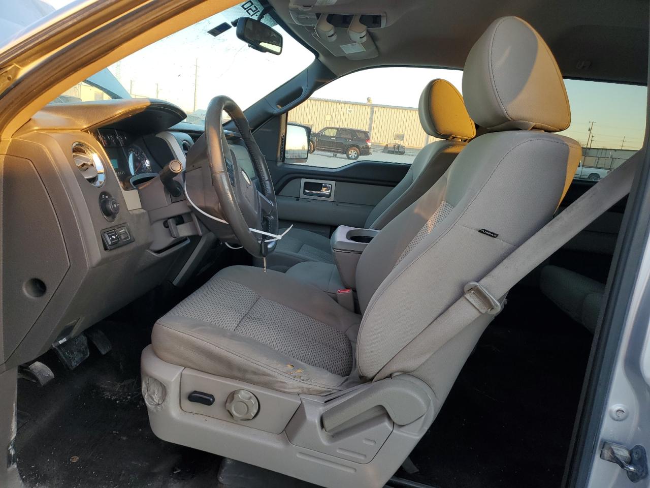 2010 Ford F-150 - Image 7