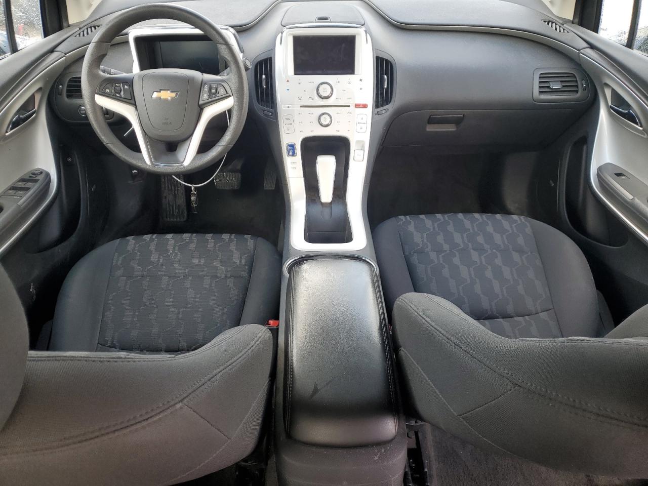 2011 Chevrolet Volt - Image 8