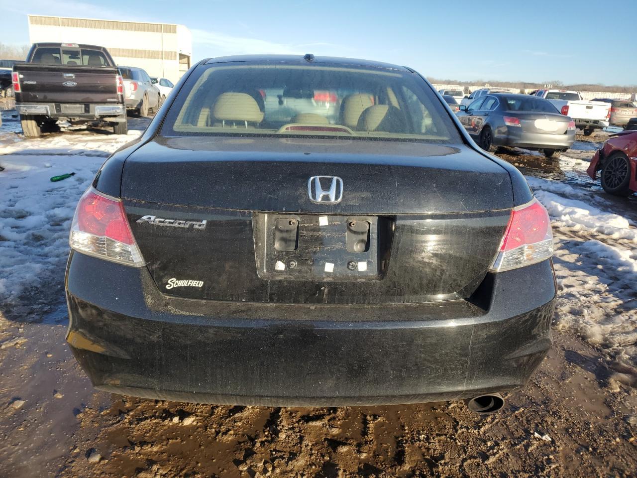 2010 Honda Accord - Image 6