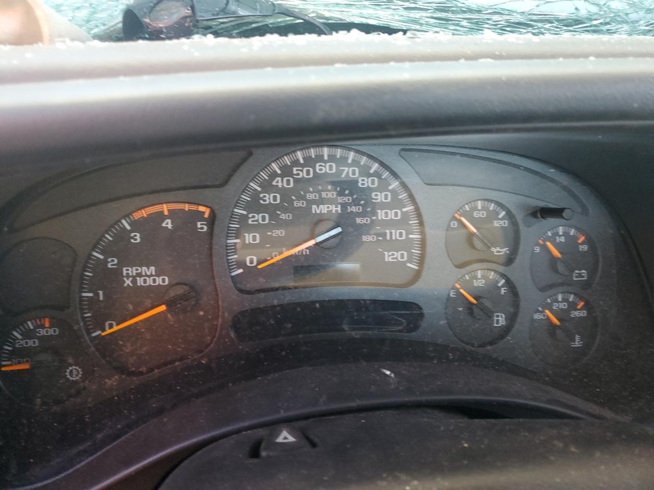 2005 Chevrolet Silverado - Image 9