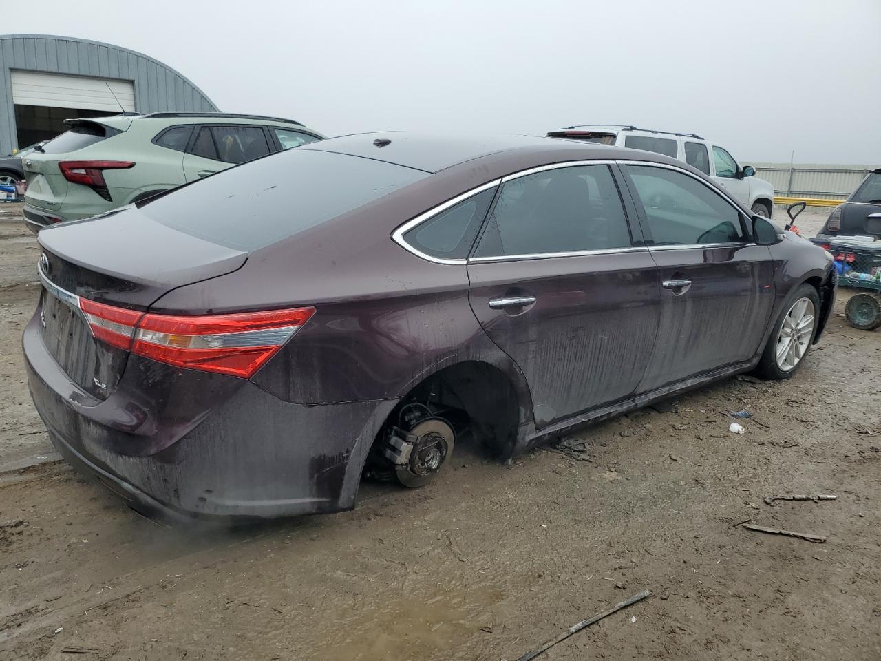 2014 Toyota Avalon - Image 3