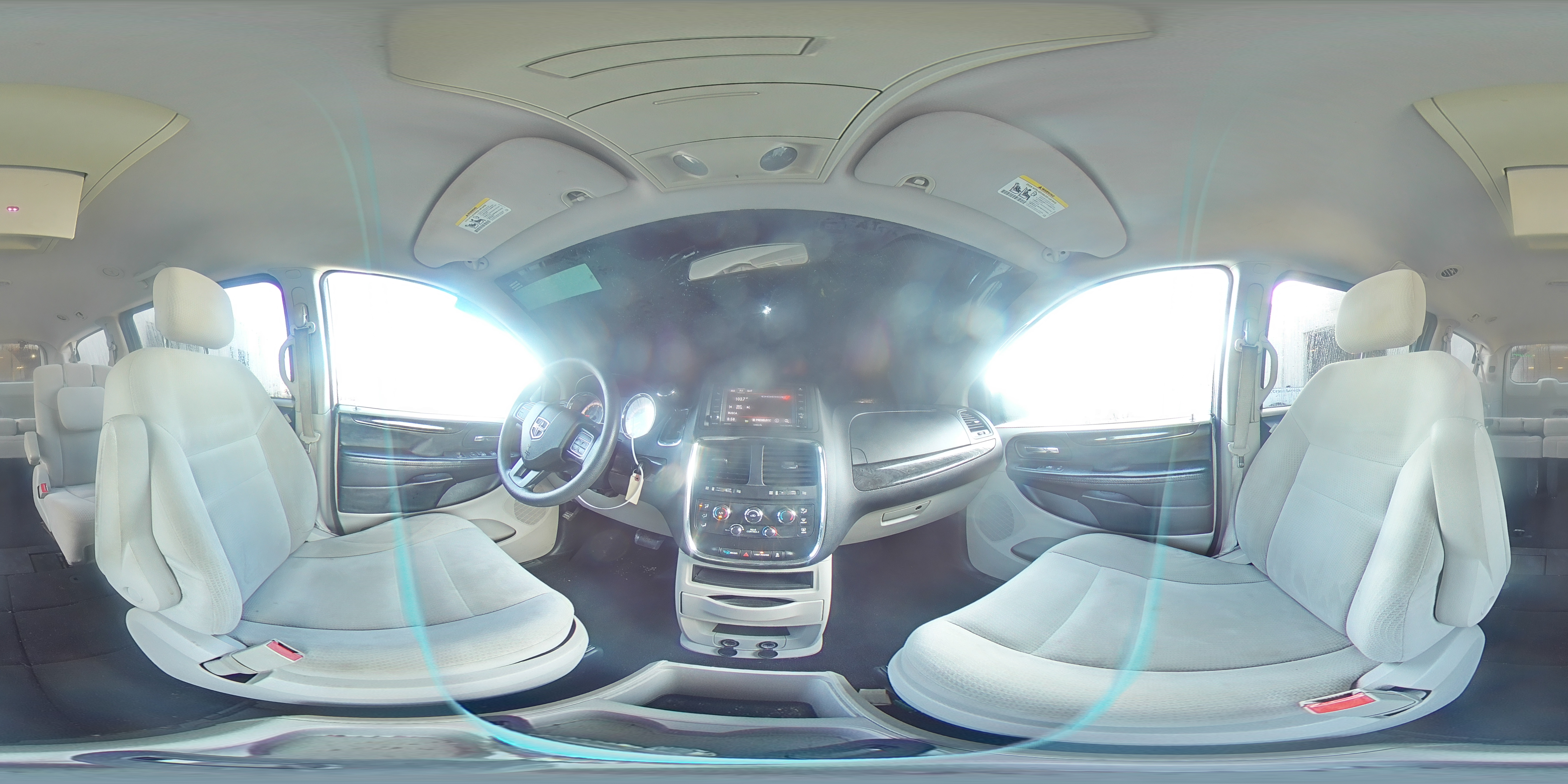 2016 Dodge Caravan - Image 15