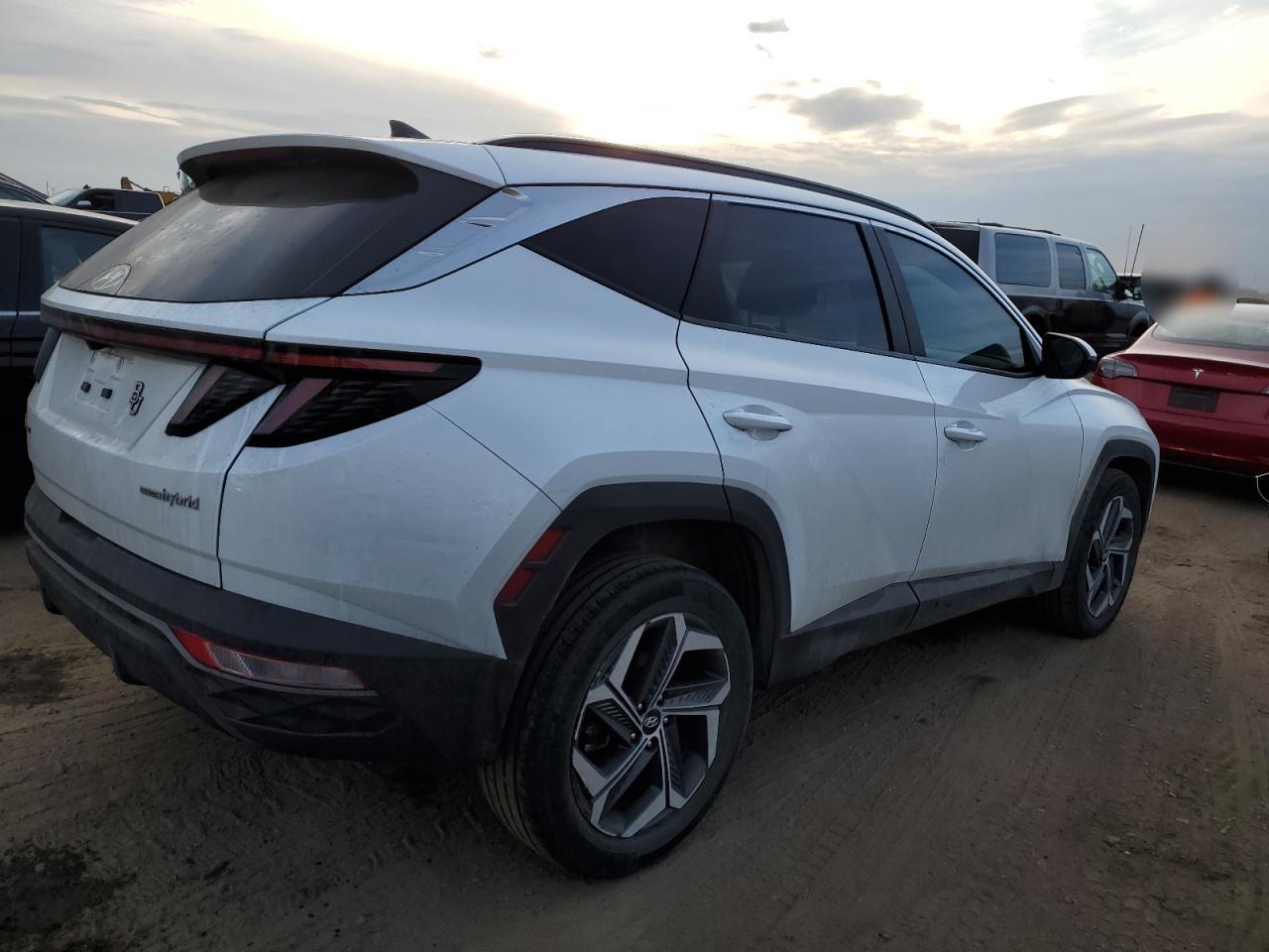 2022 Hyundai Tucson - Image 3