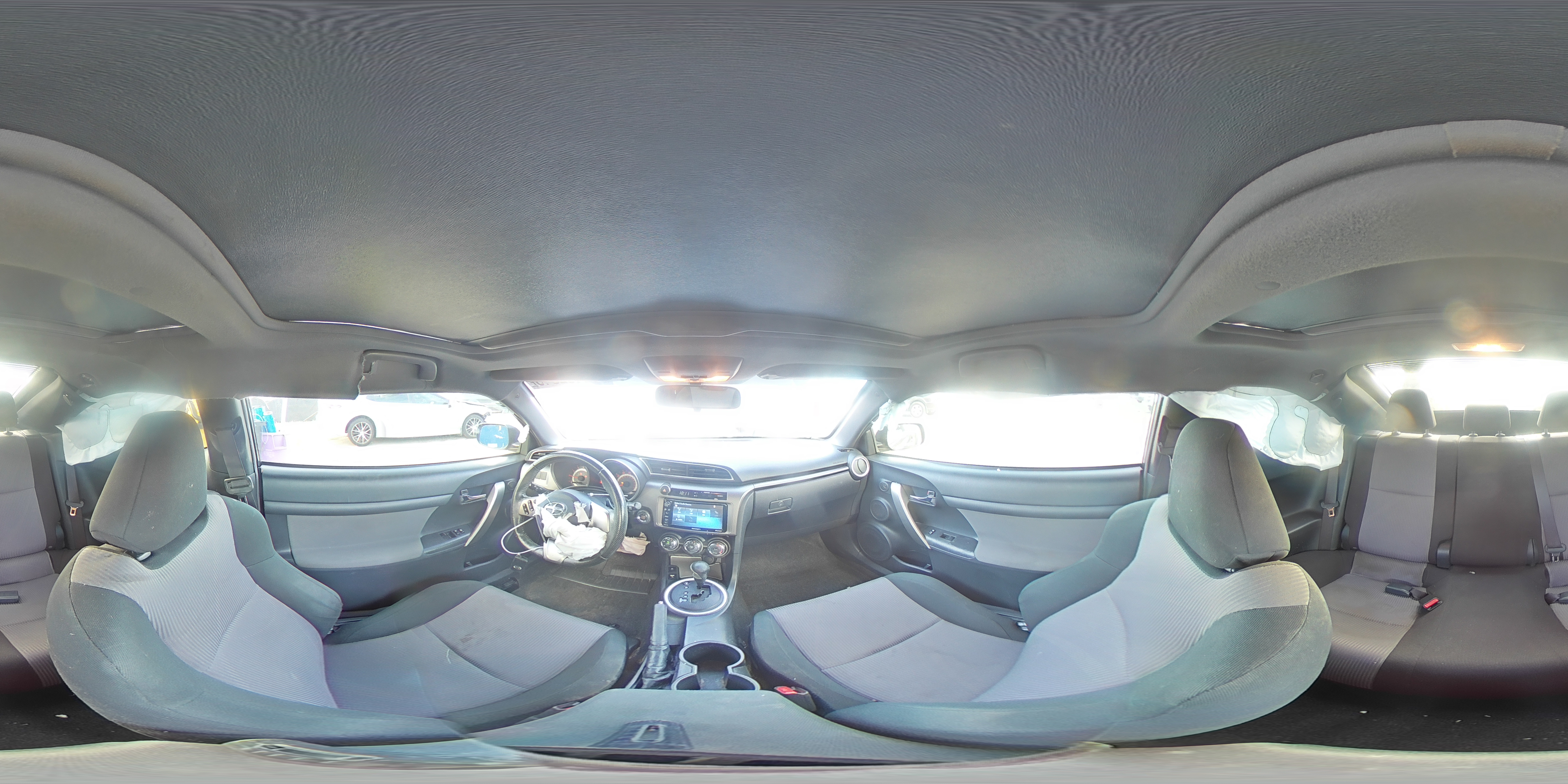 2016 Scion tC - Image 12