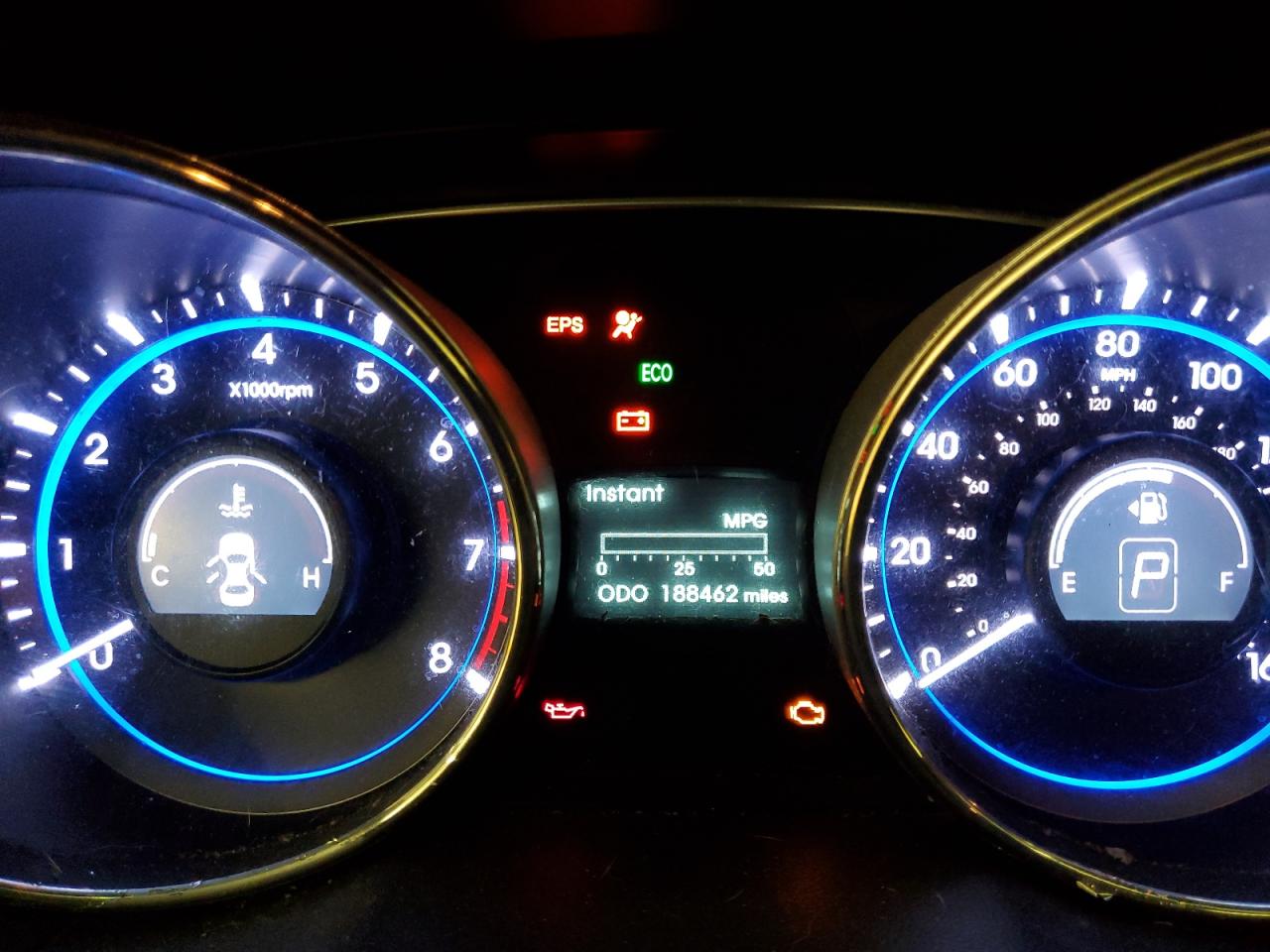 2012 Hyundai Sonata - Image 9