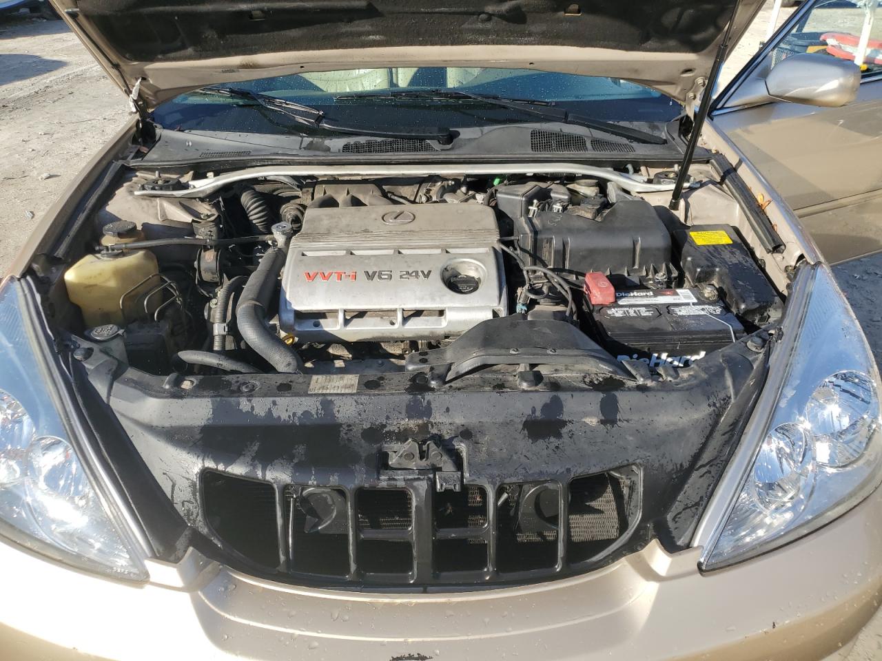 2003 Lexus ES - Image 11