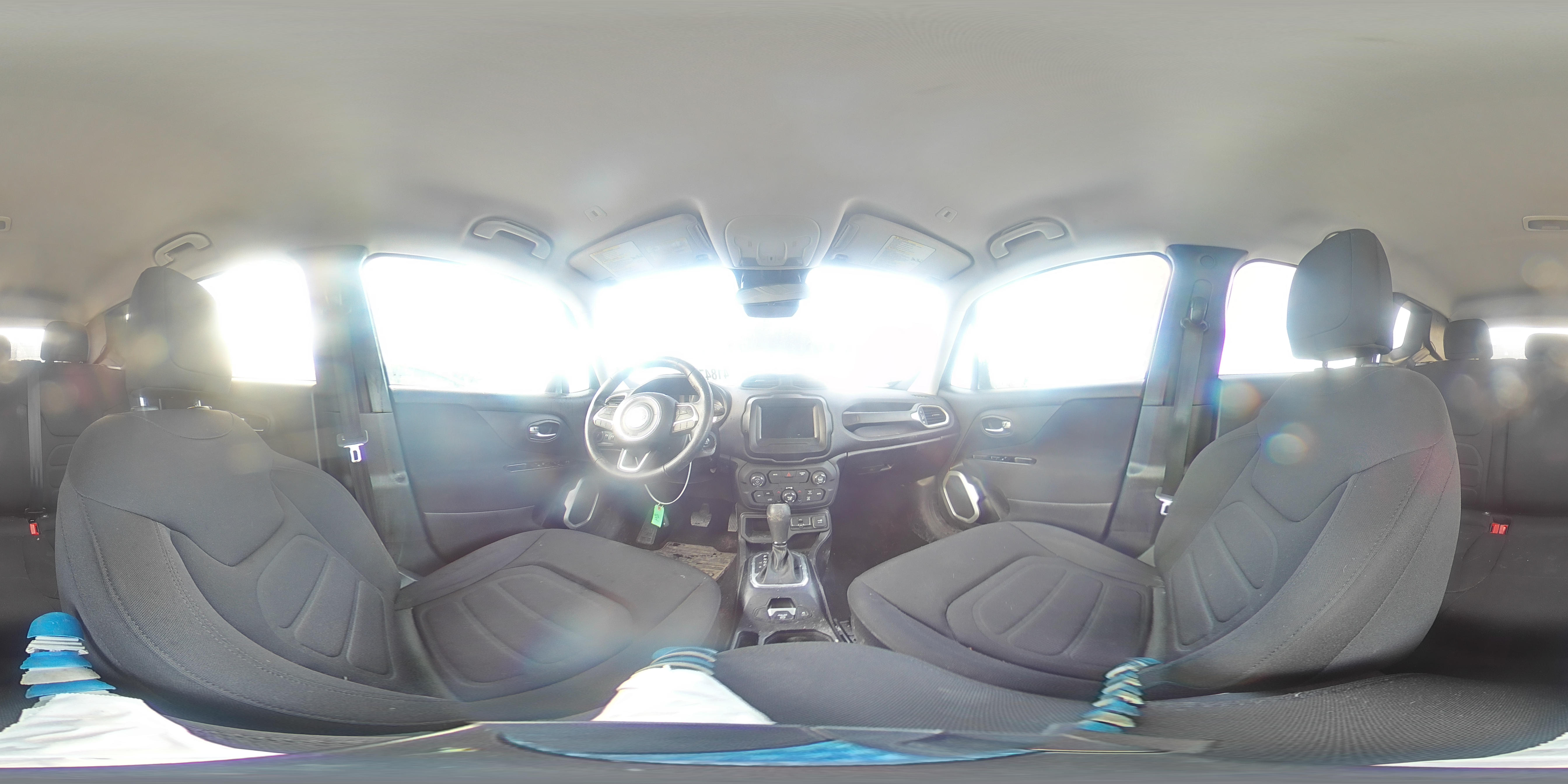 2018 Jeep Renegade - Image 15