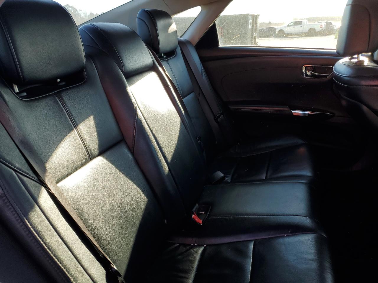 2013 Toyota Avalon - Image 10