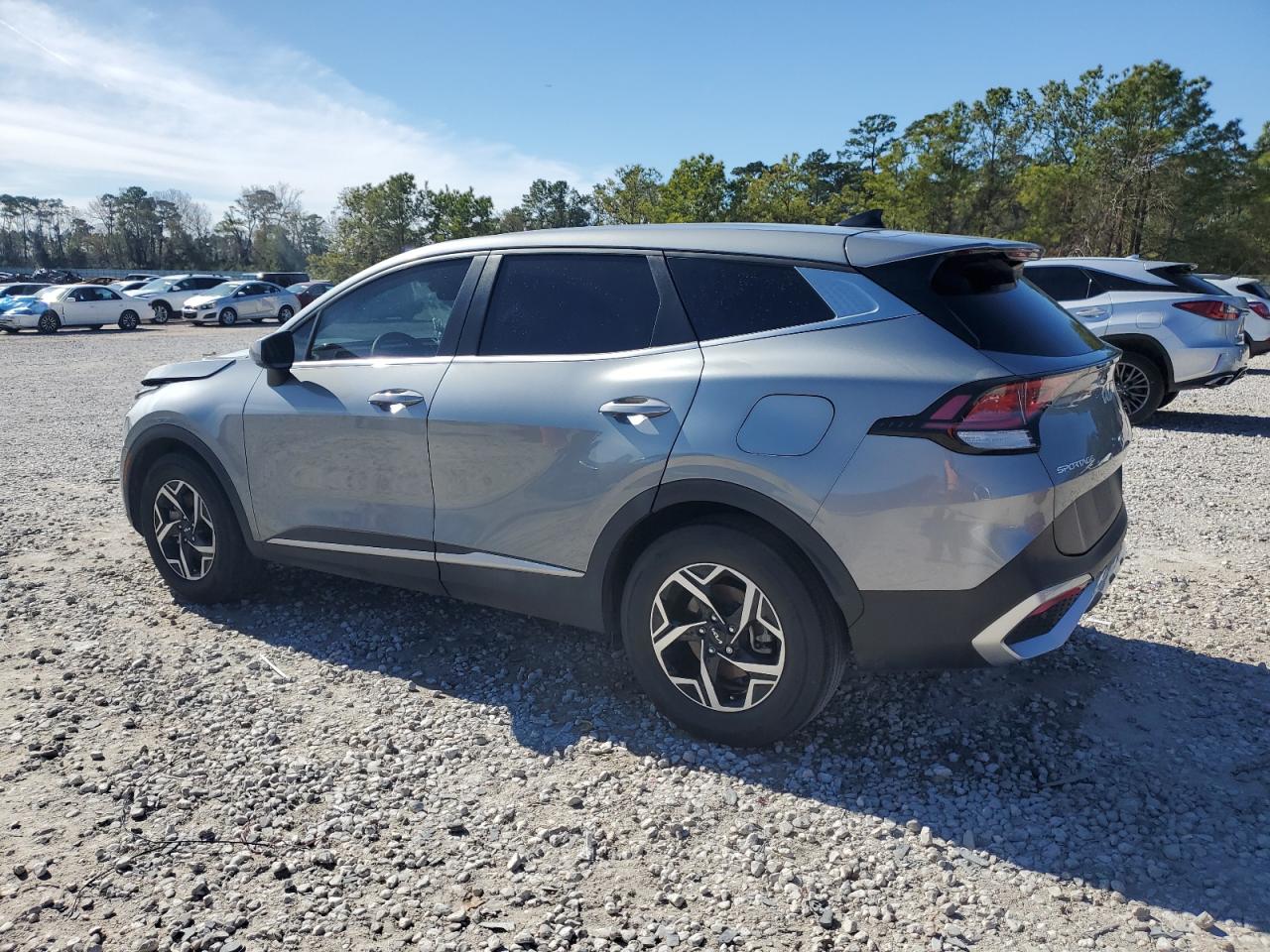 2023 Kia Sportage - Image 2