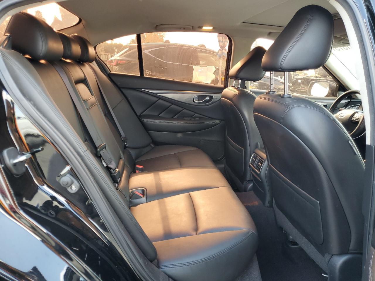 2017 Infiniti Q50 - Image 10