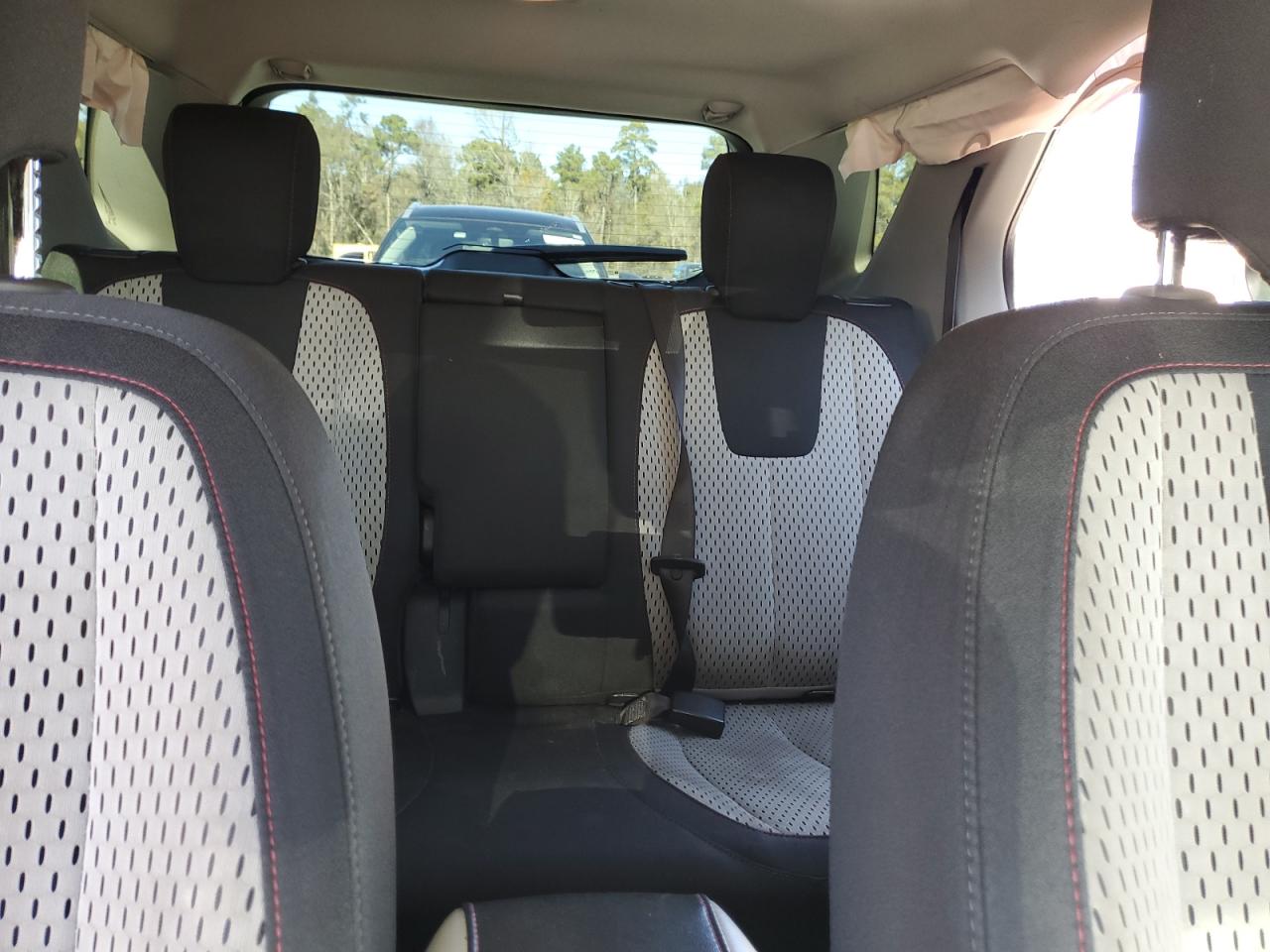 2015 Chevrolet Equinox - Image 10