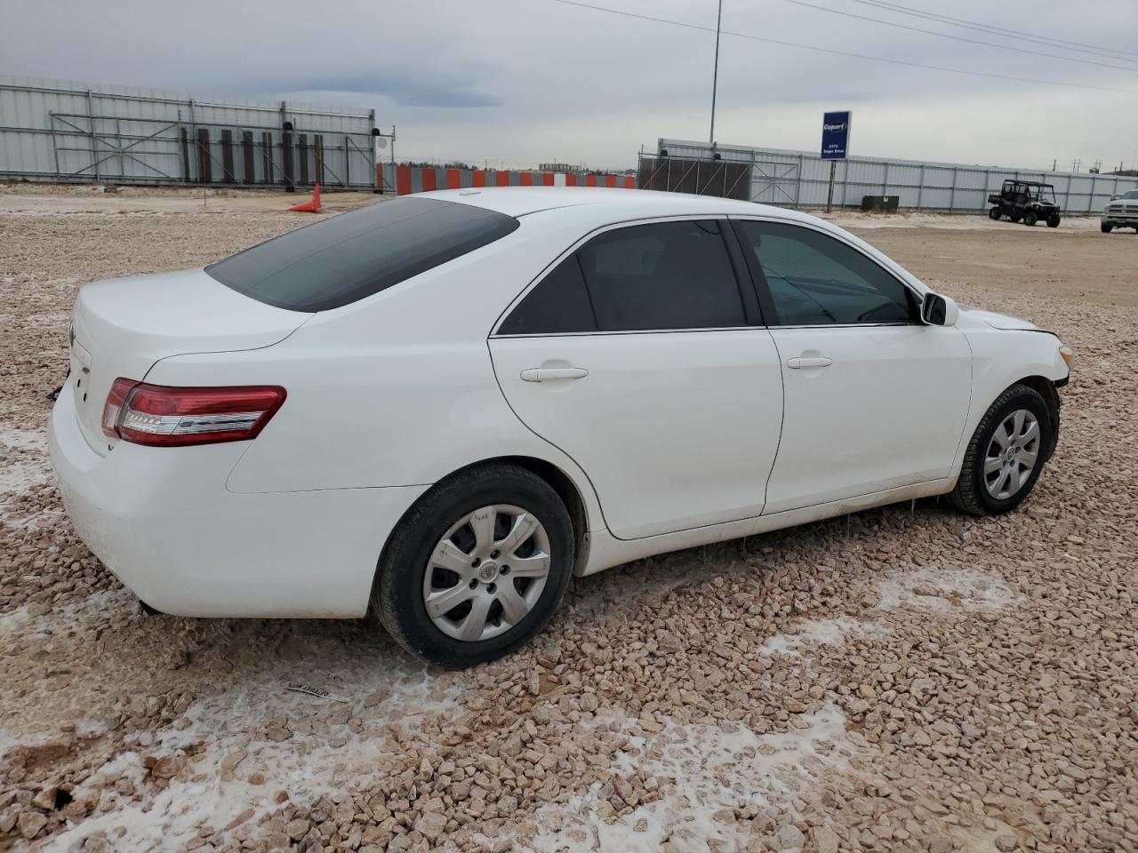 2011 Toyota Camry - Image 3