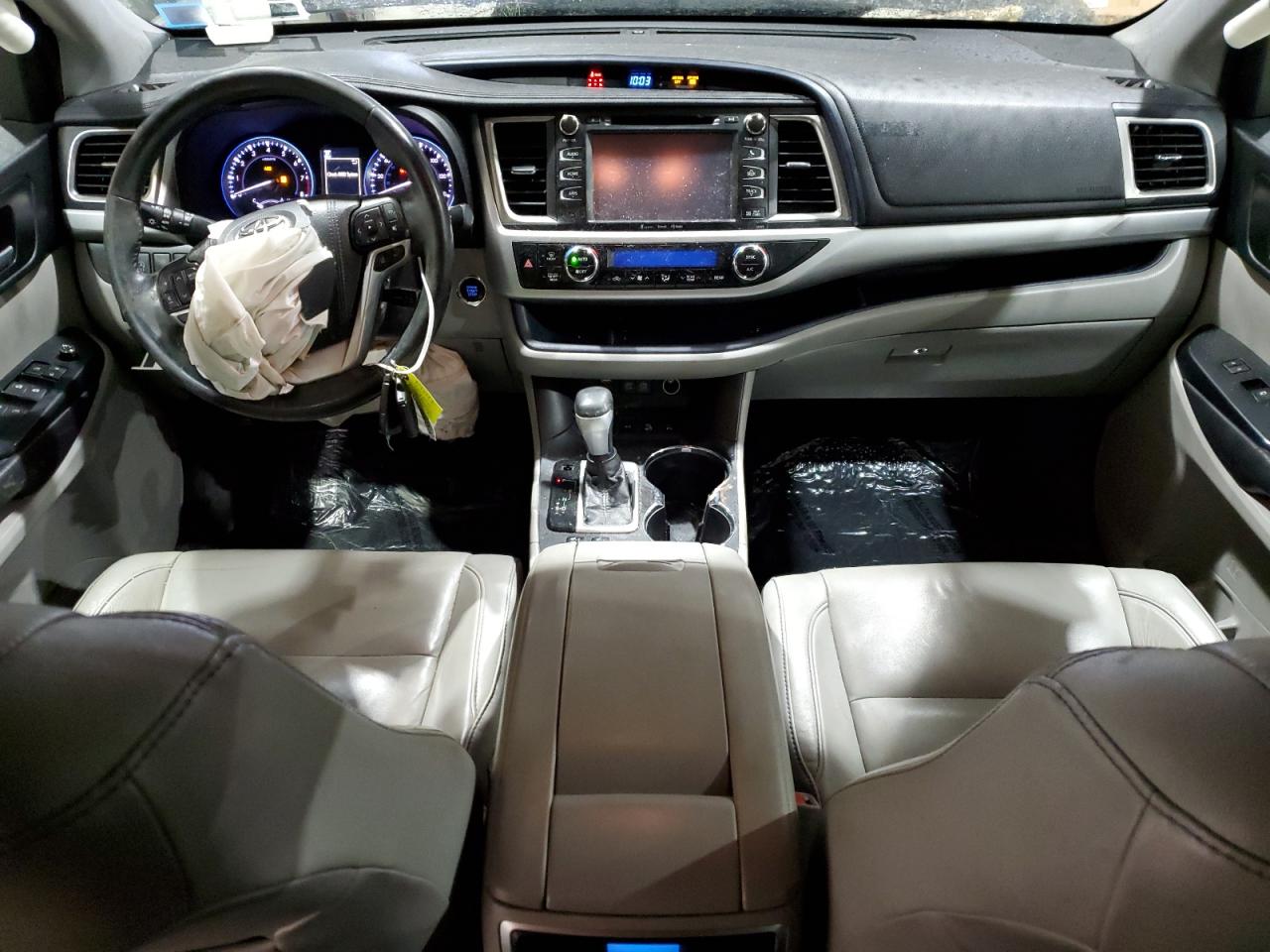 2018 Toyota Highlander - Image 8