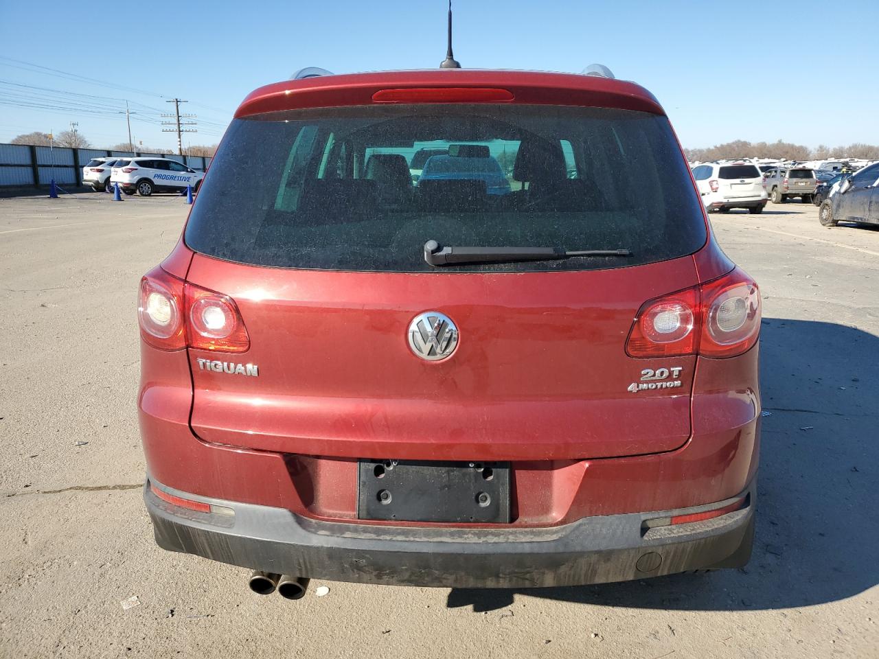 2010 Volkswagen Tiguan - Image 6