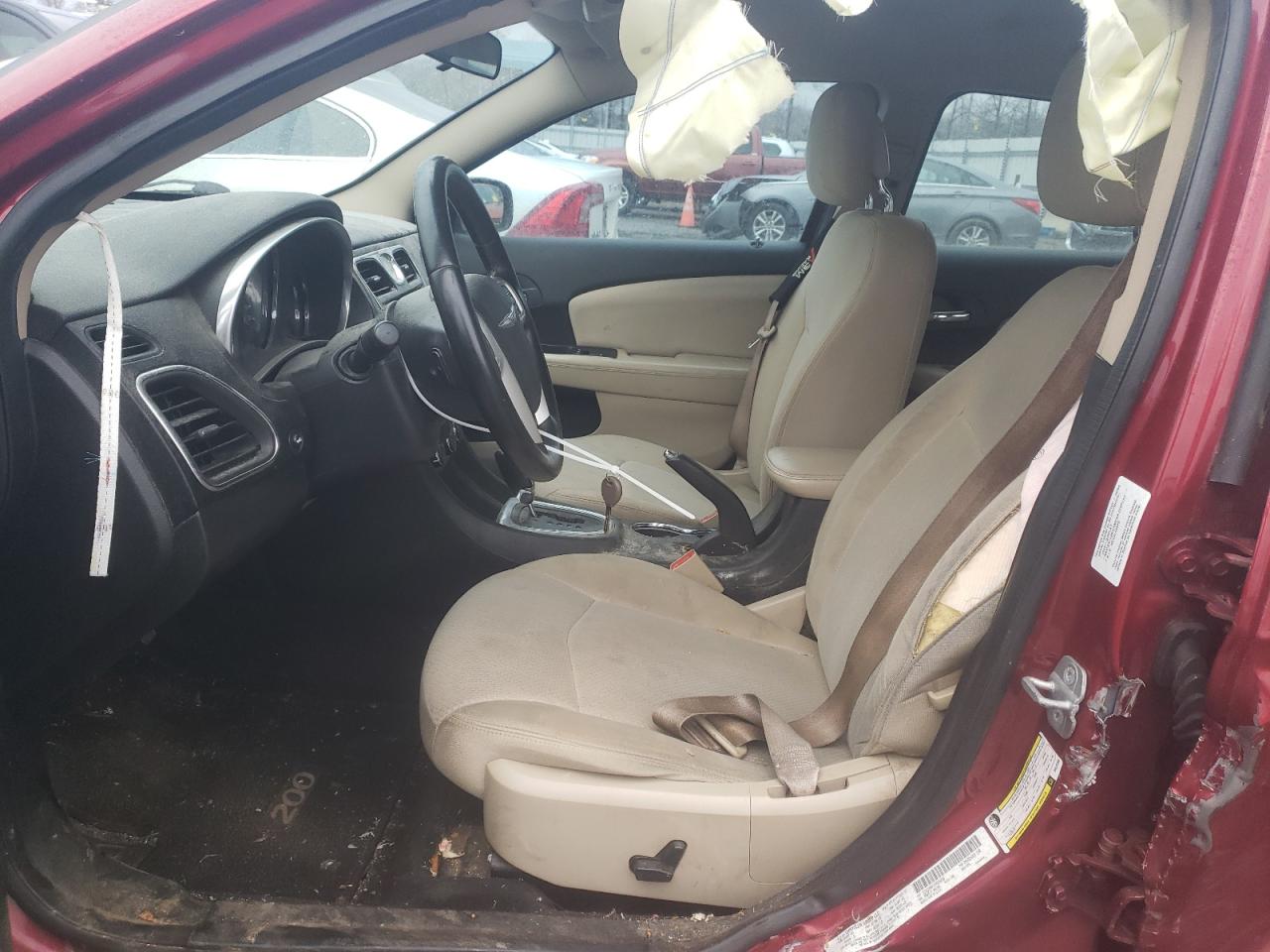 2013 Chrysler 200 - Image 7