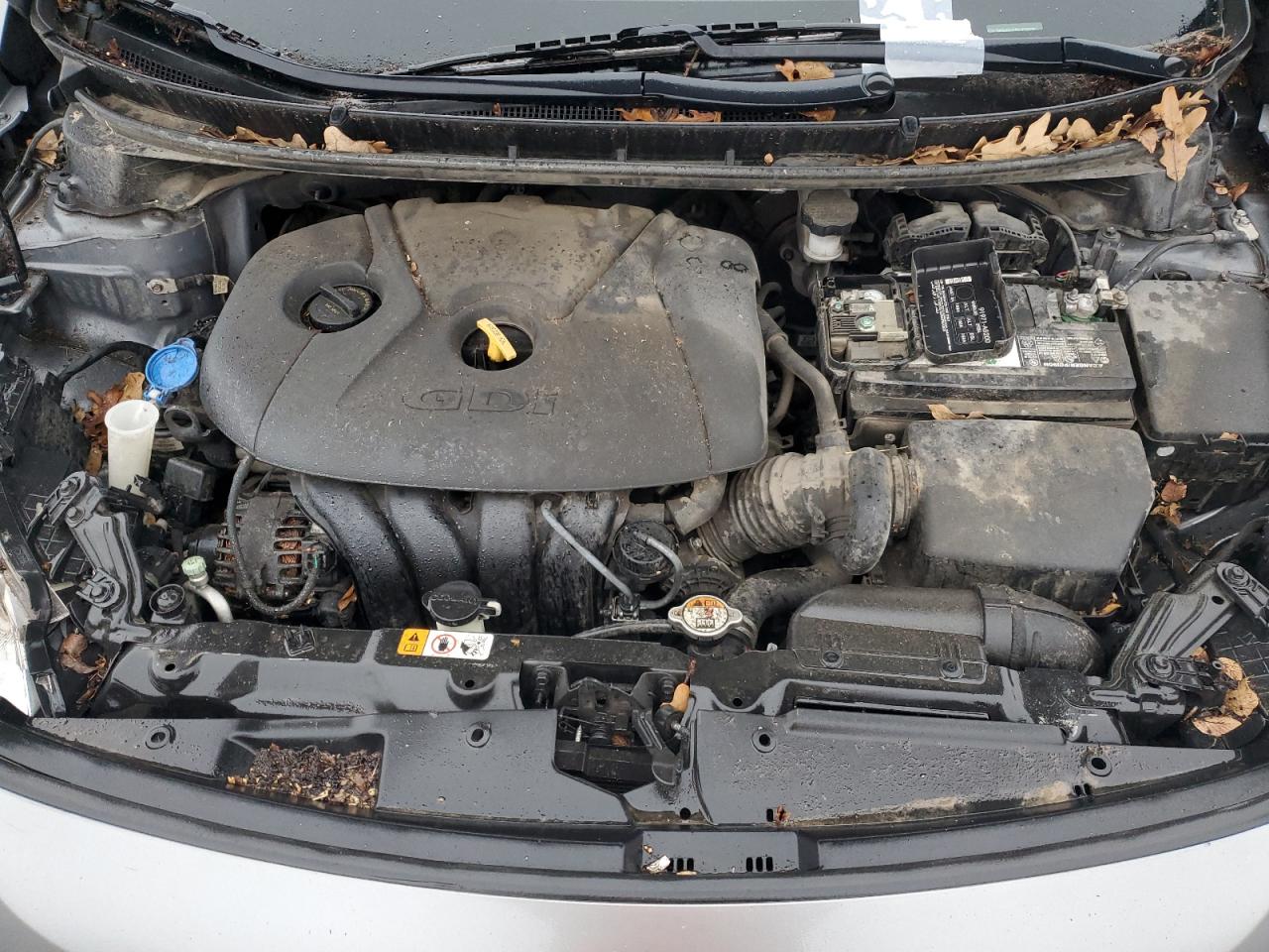 2017 Hyundai Elantra - Image 11