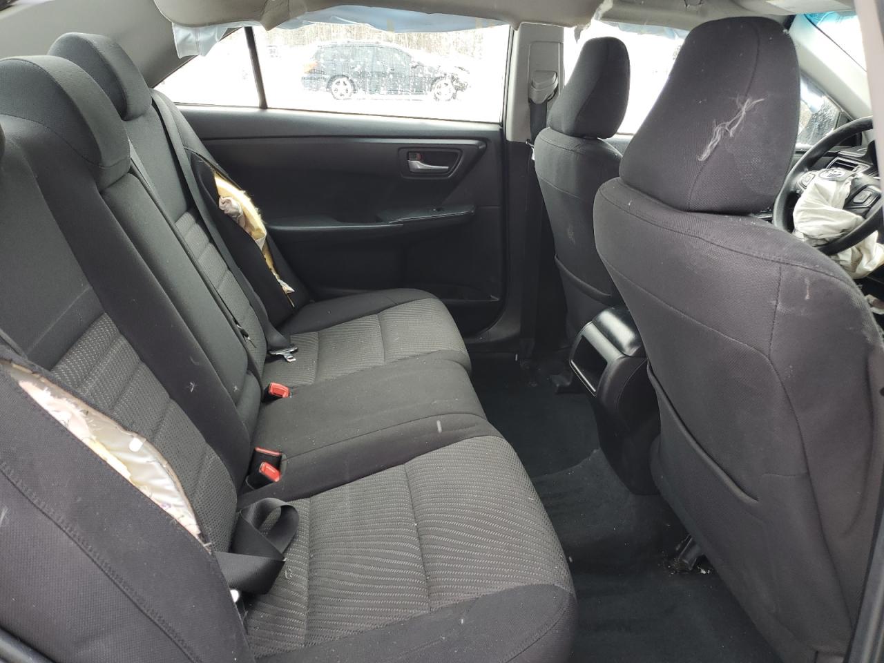2015 Toyota Camry - Image 10