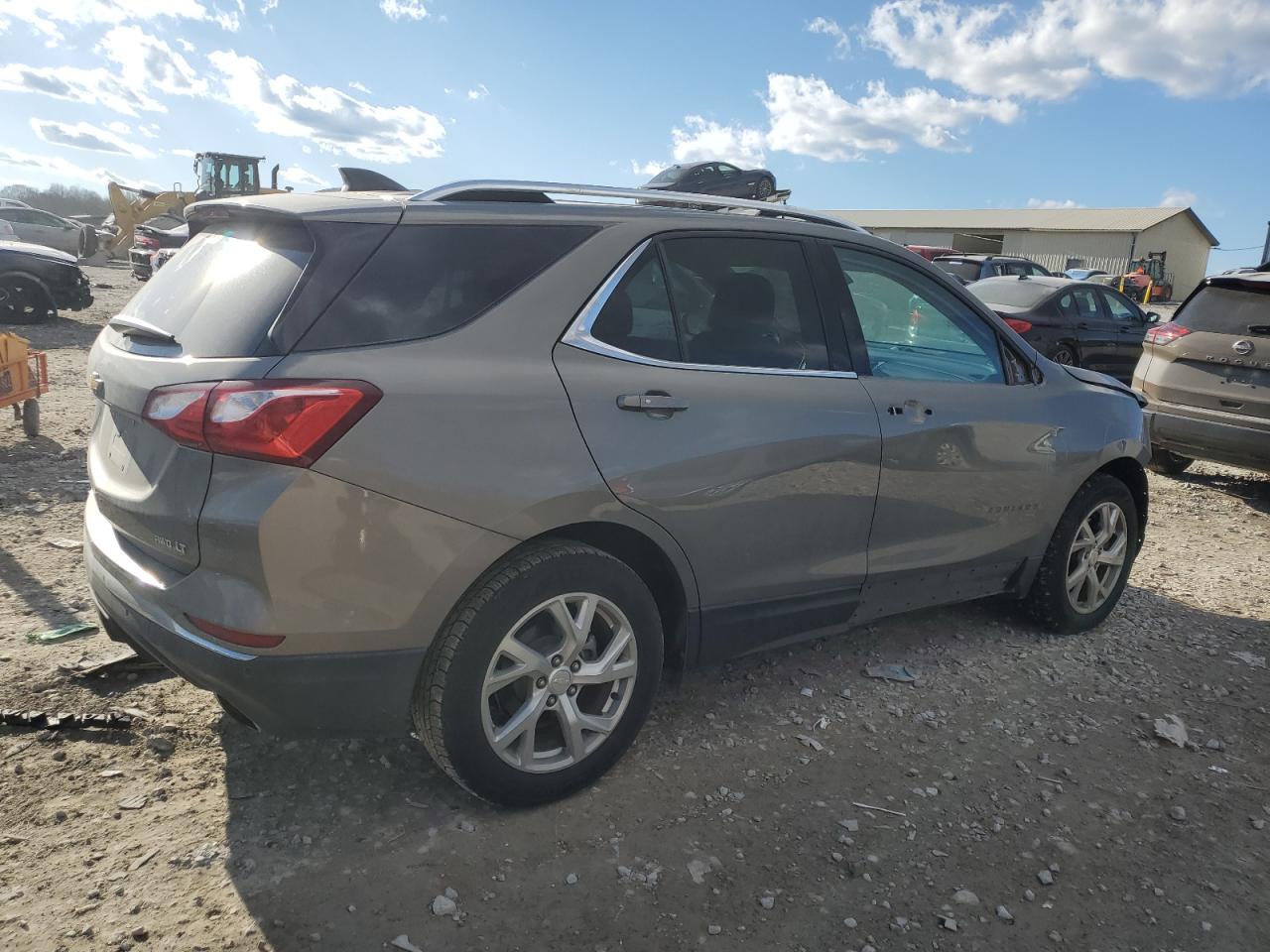 2019 Chevrolet Equinox - Image 3