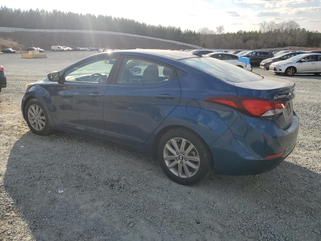 2015 Hyundai Elantra - Image 2