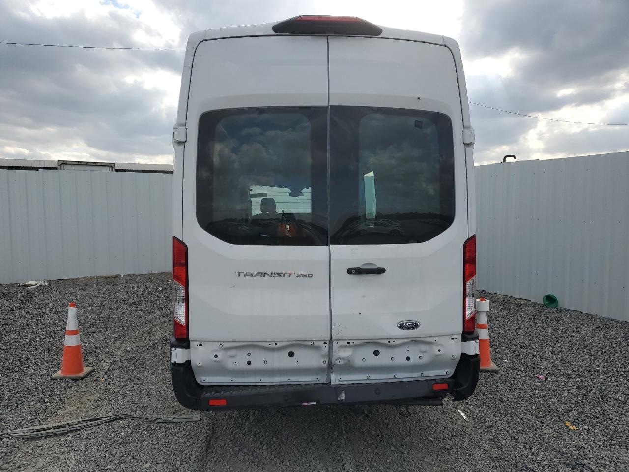 2023 Ford Transit - Image 6