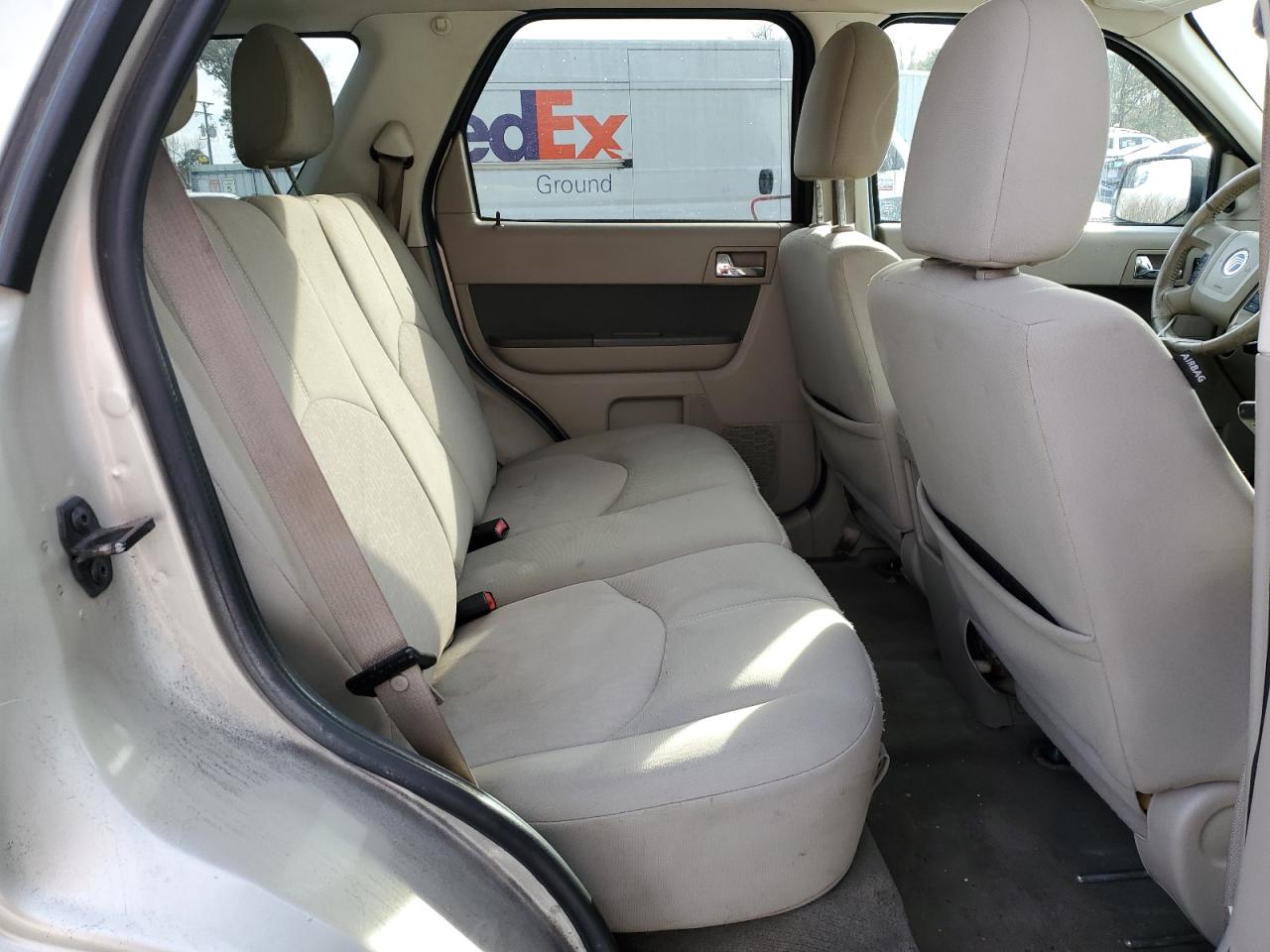 2010 Mercury Mariner - Image 11