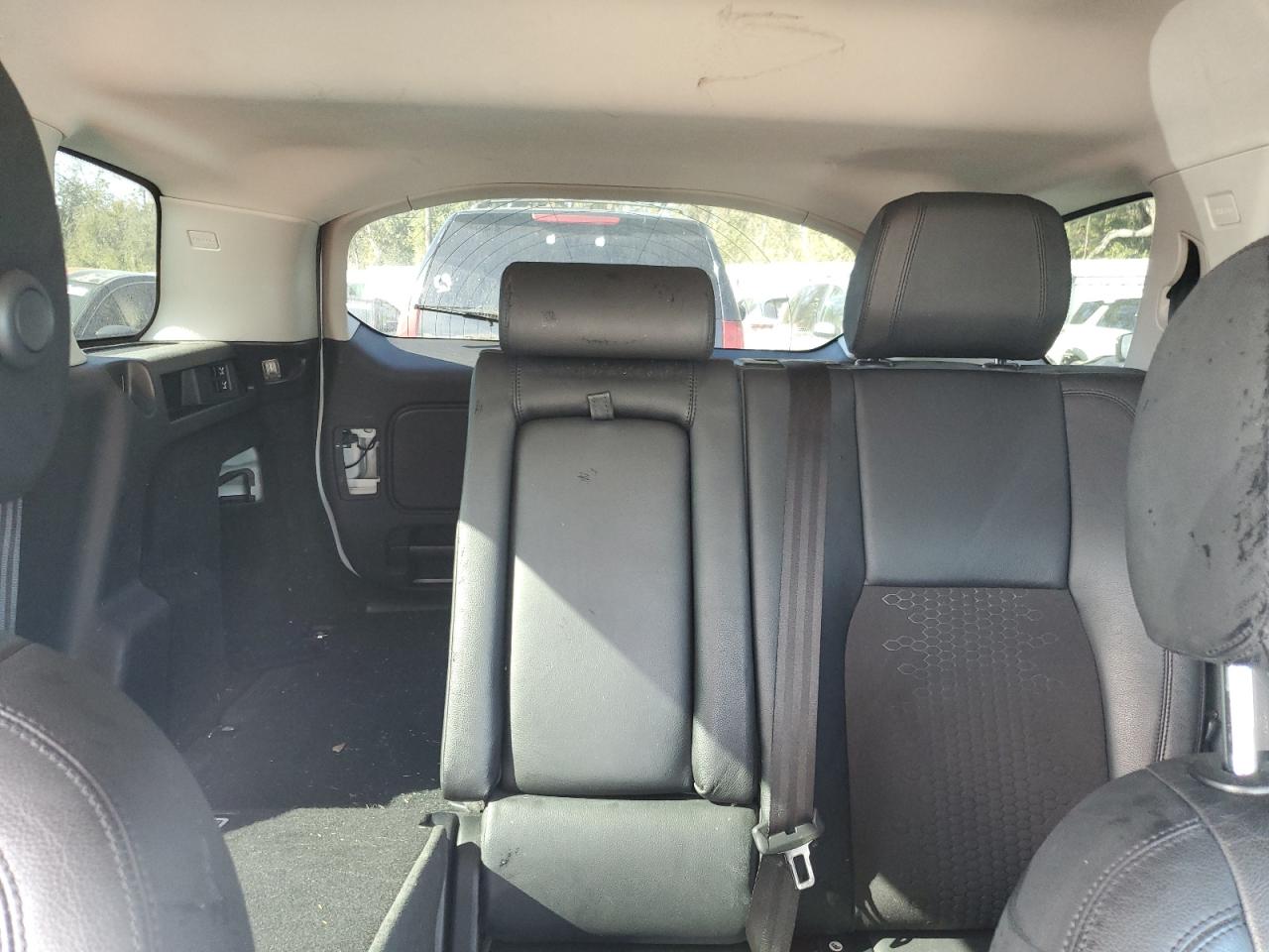2017 Land Rover Discovery - Image 10