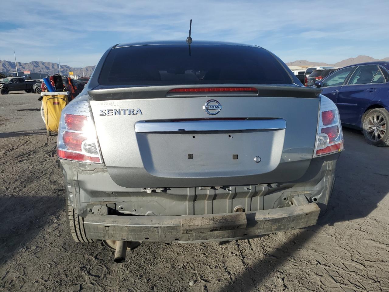 2012 Nissan Sentra - Image 6
