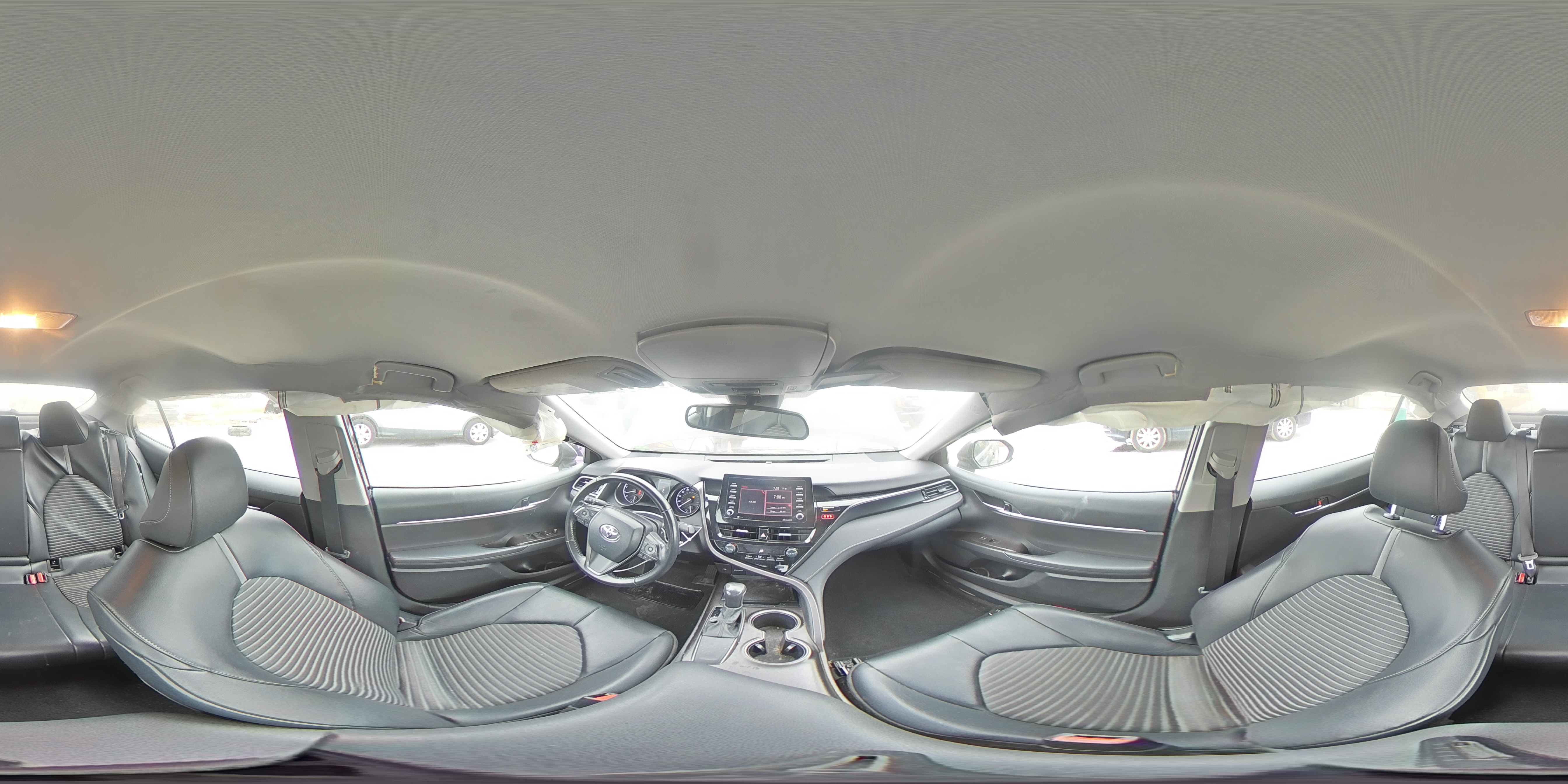 2021 Toyota Camry - Image 12