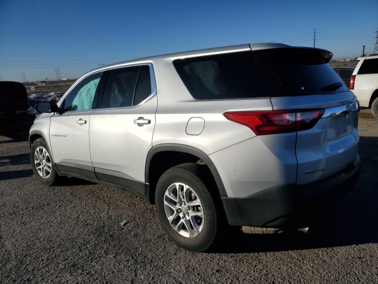 2020 Chevrolet Traverse - Image 2