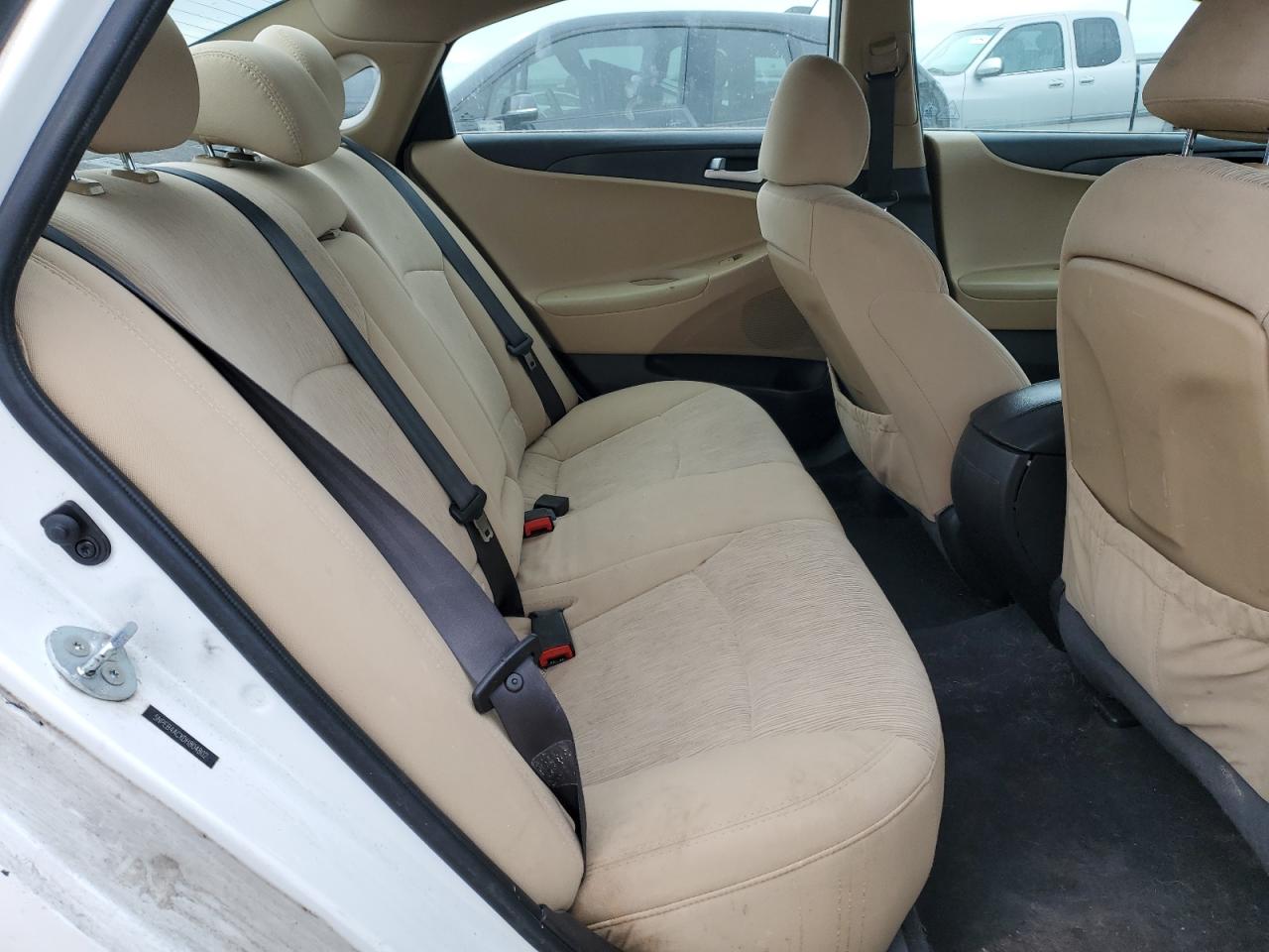 2013 Hyundai Sonata - Image 10