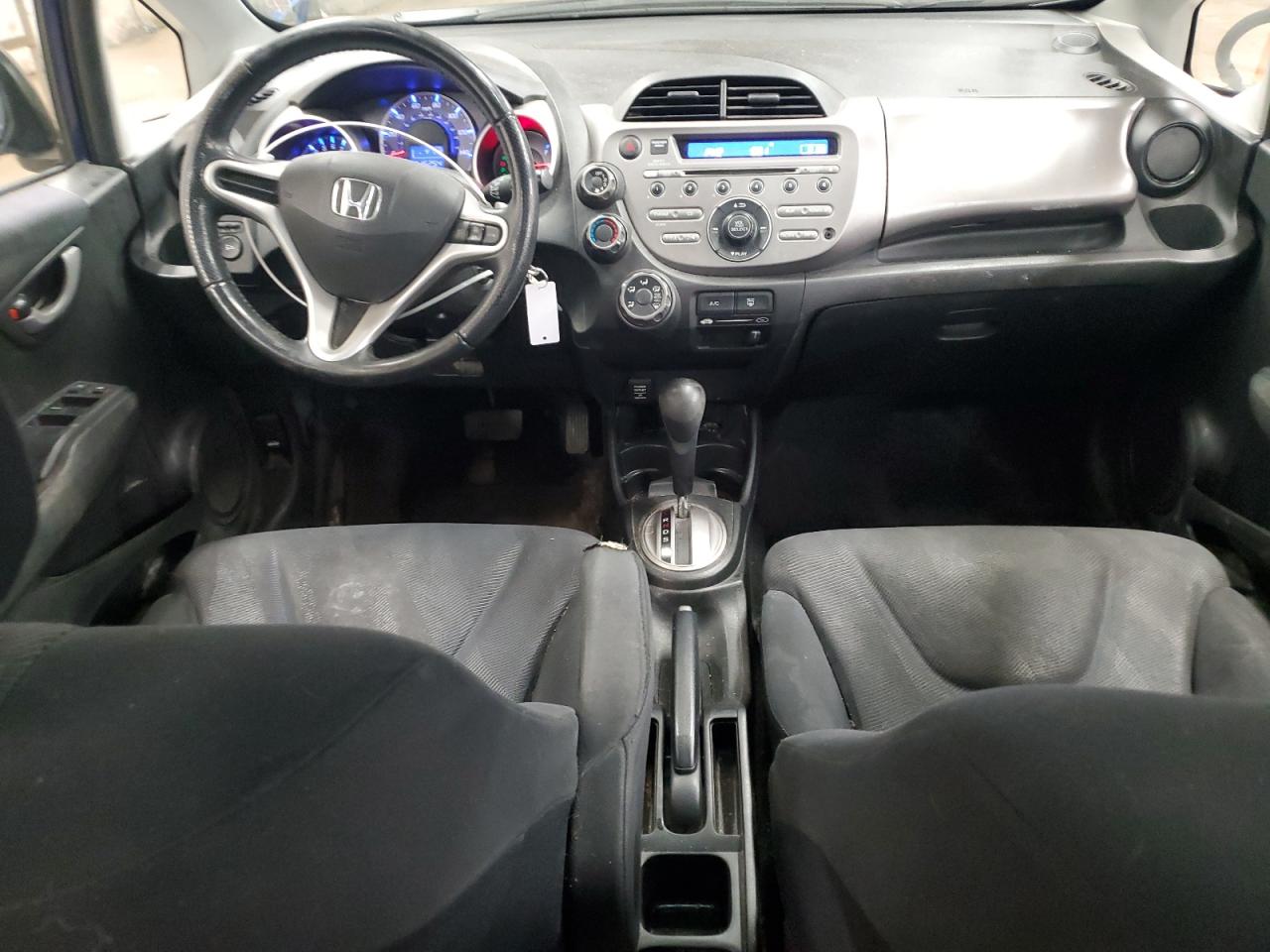 2010 Honda Fit - Image 8